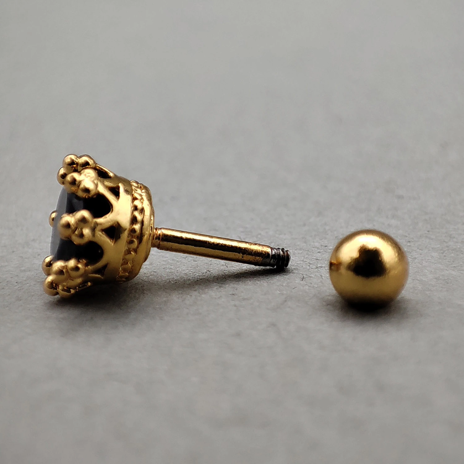 پیرسینگ گوش 