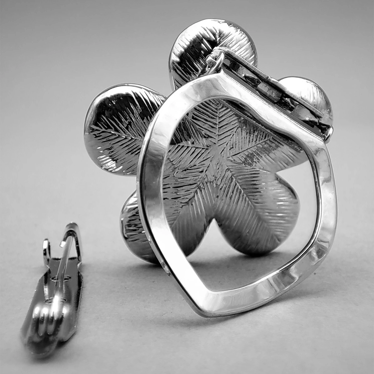 گلسینه  وگیره روسری تک مروارید