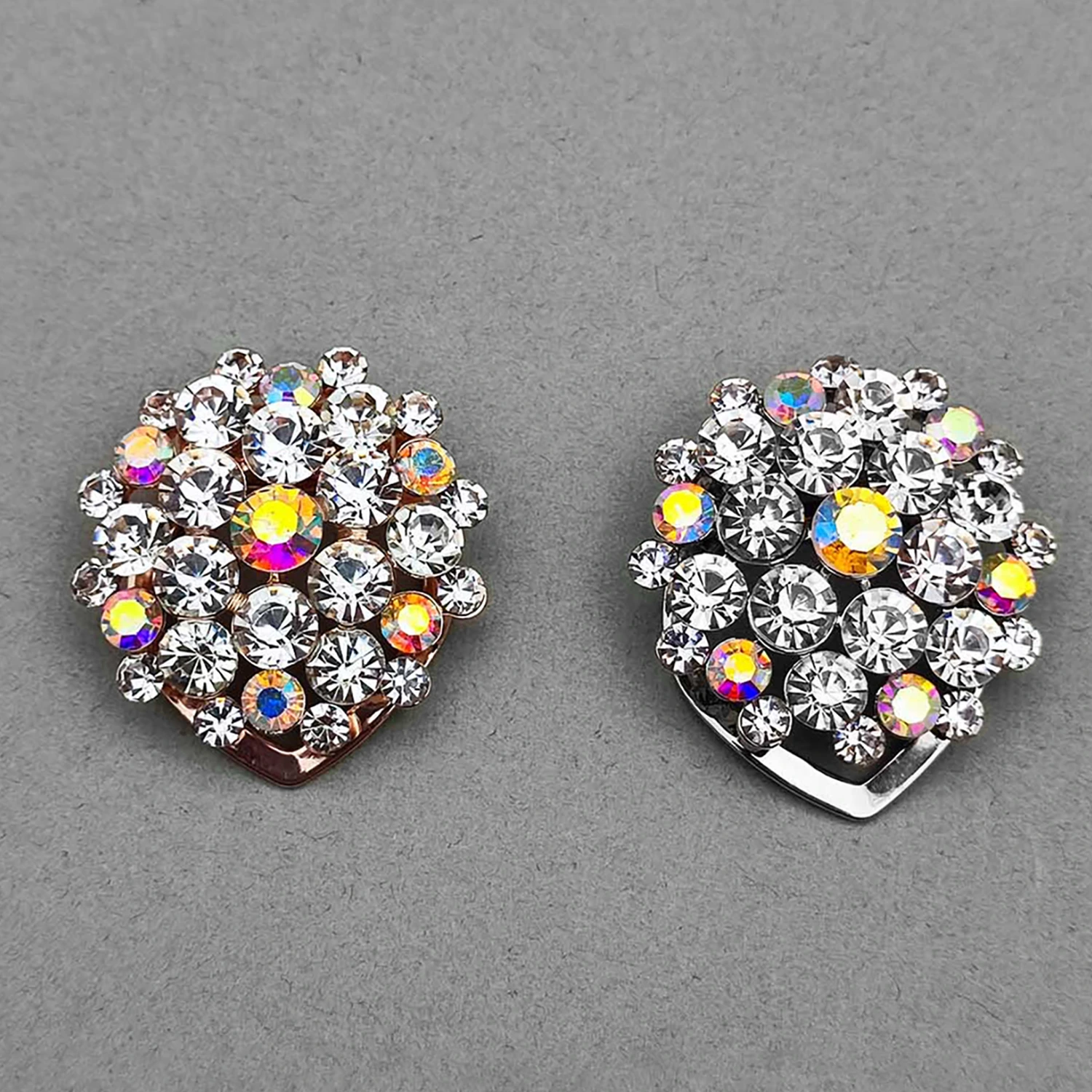 گلسینه و گیره روسری گل یخ