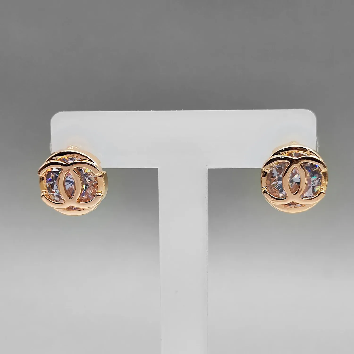 گوشواره شنل