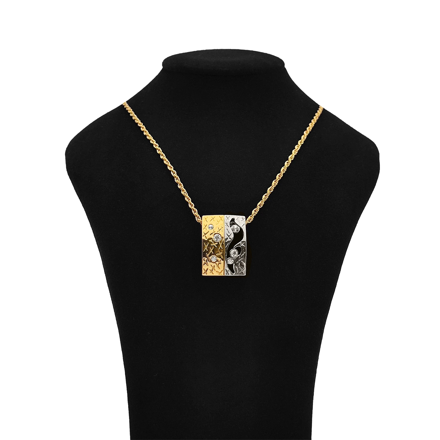 پلاک و زنجیر شیرین