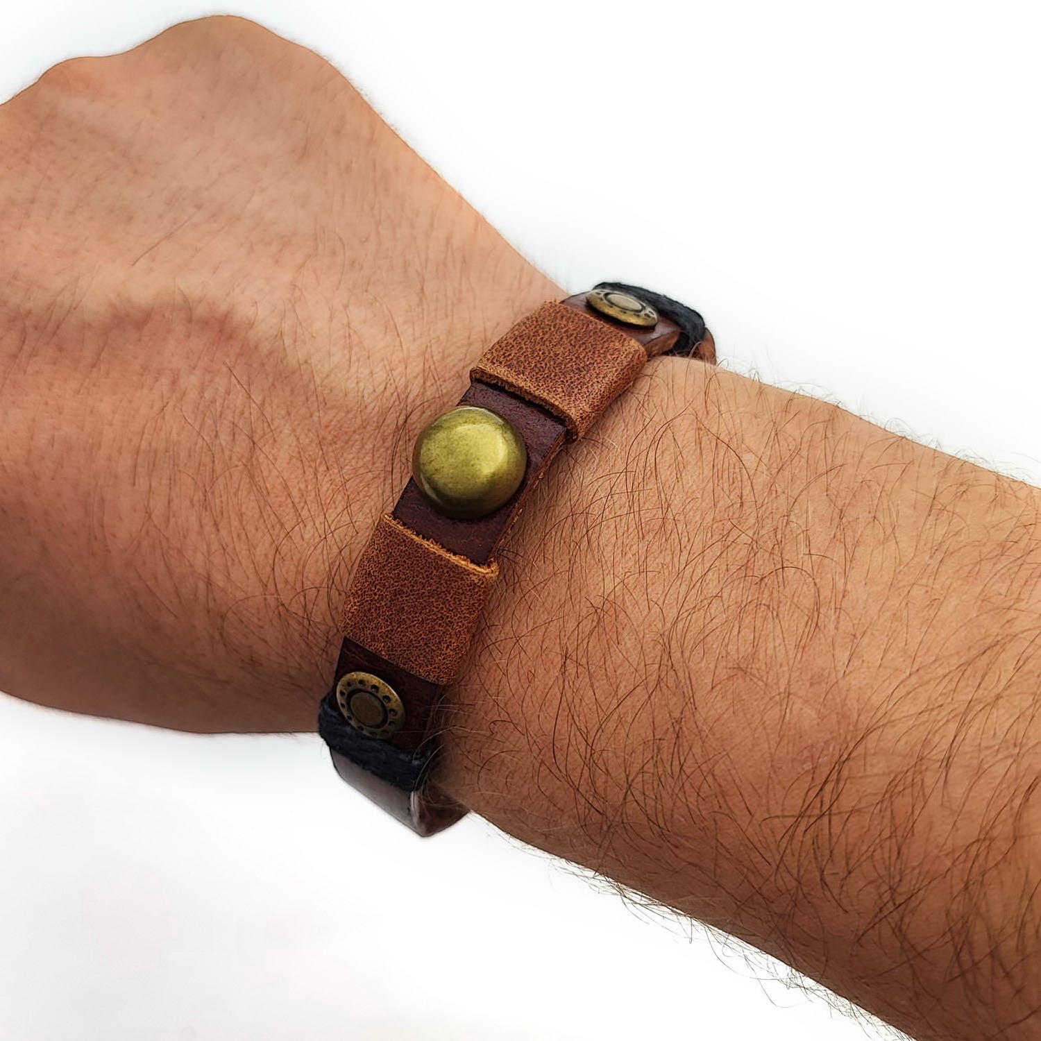 دستبند چرم 104