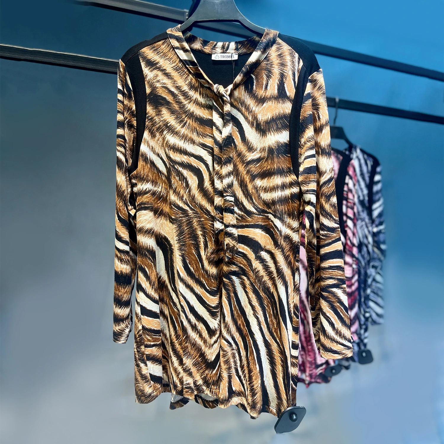 بلوز پلنگی یقه کراواتی