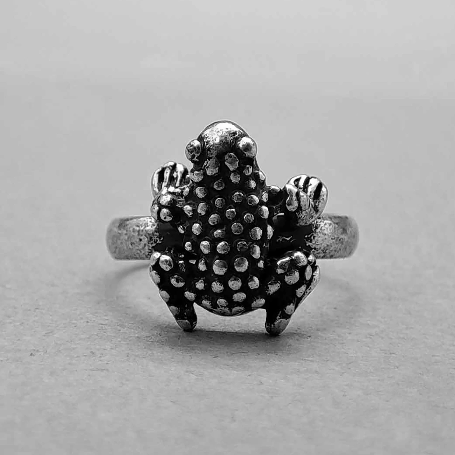 انگشتر قورباغه فری سایز