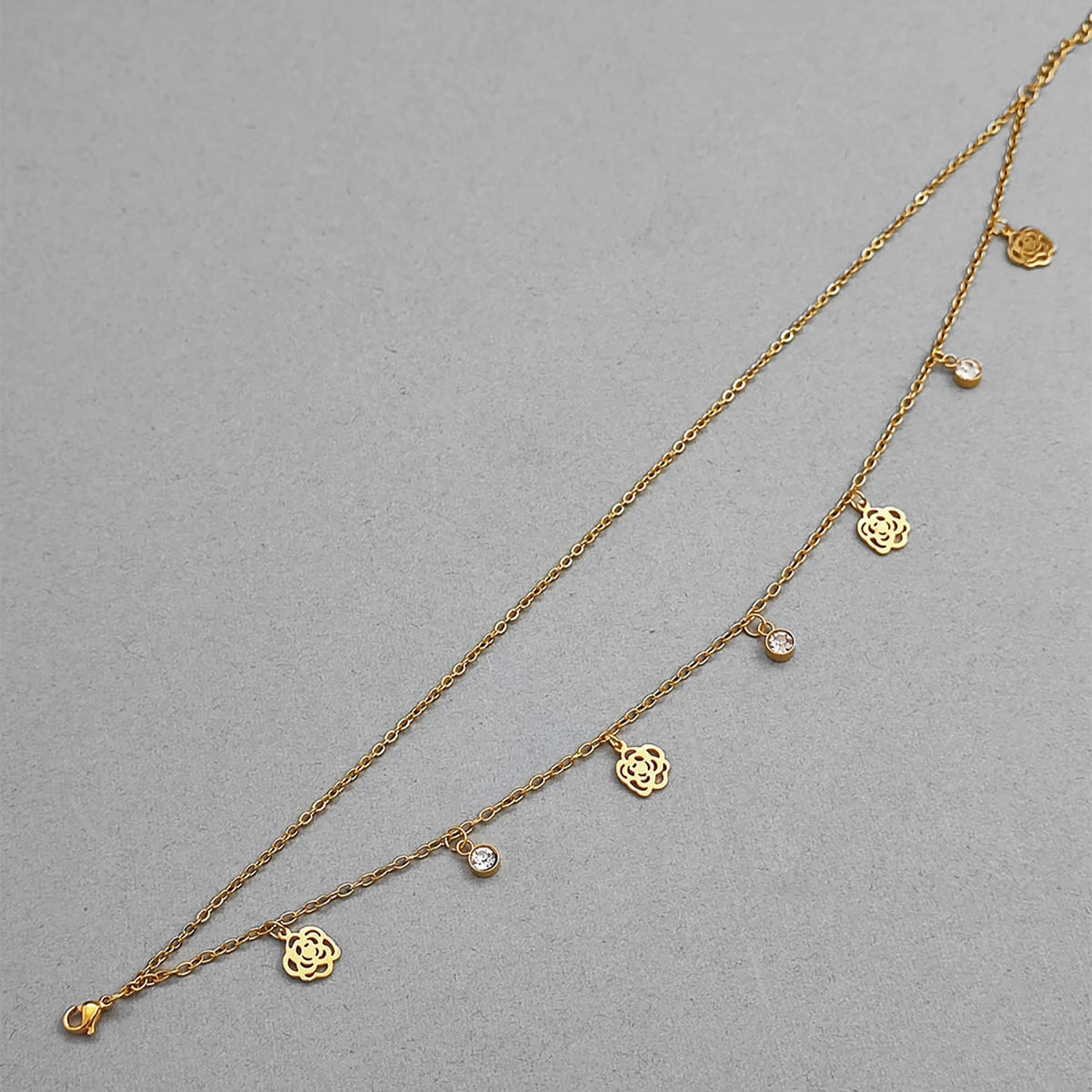 پابند آویز استیل طرح گل رز