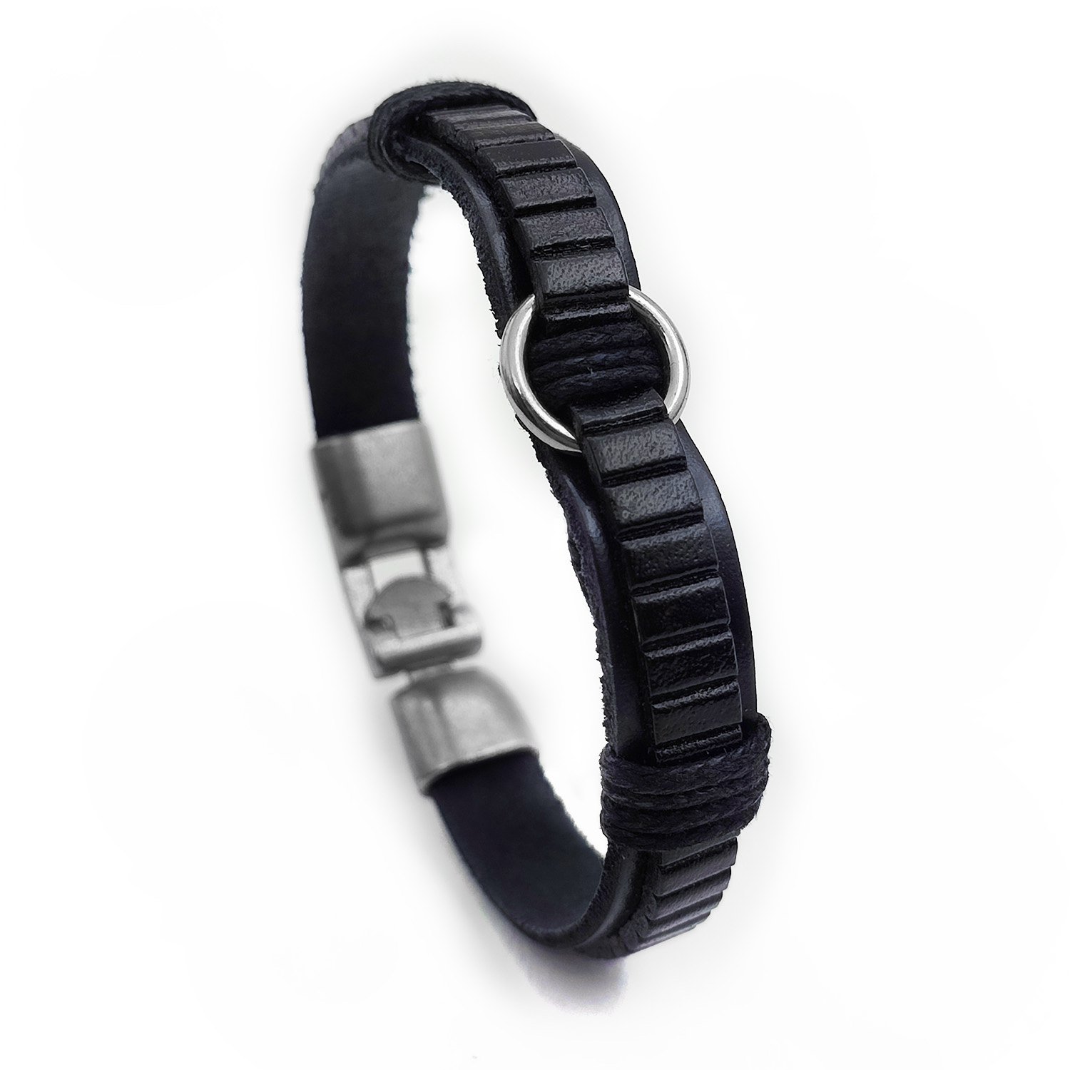 دستبند چرم 111