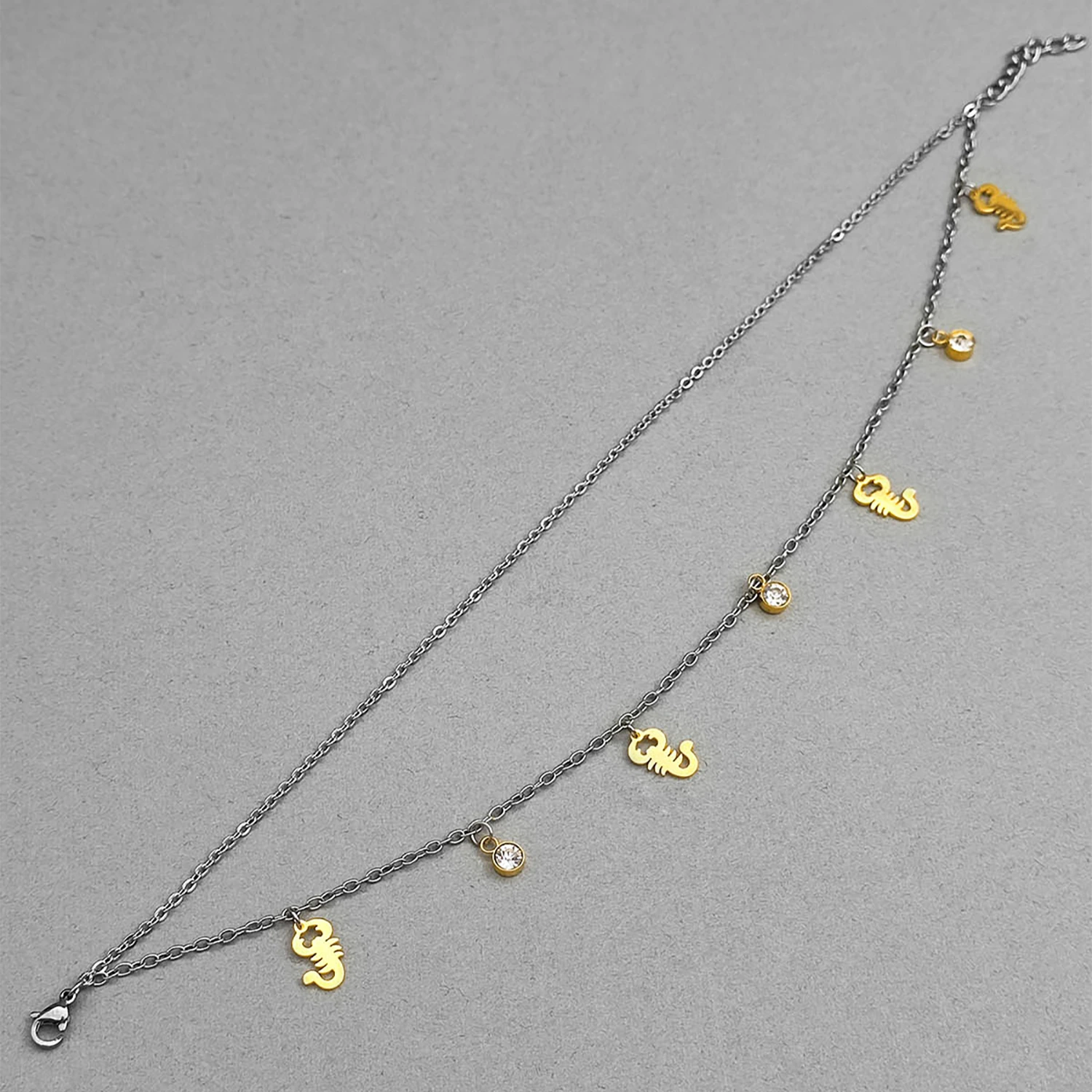 پابند دورنگ طرح عقرب