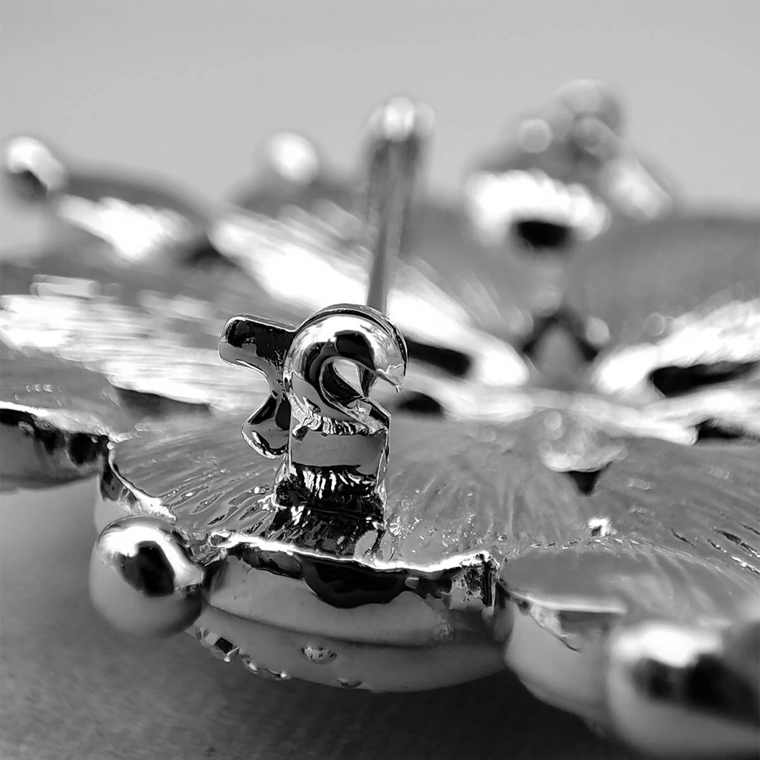 گلسینه گل صورتی و سفید