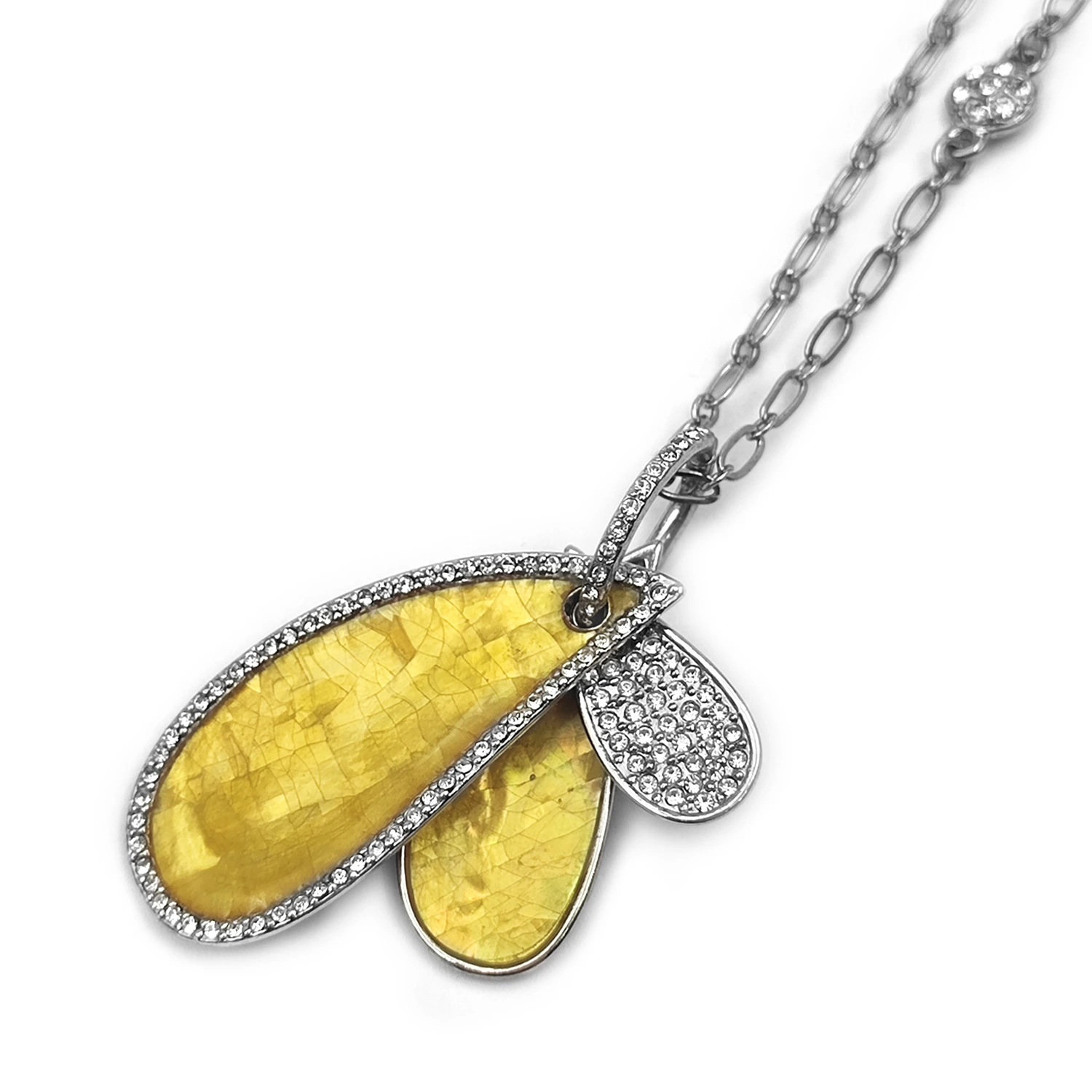 پلاک و زنجیر اشک