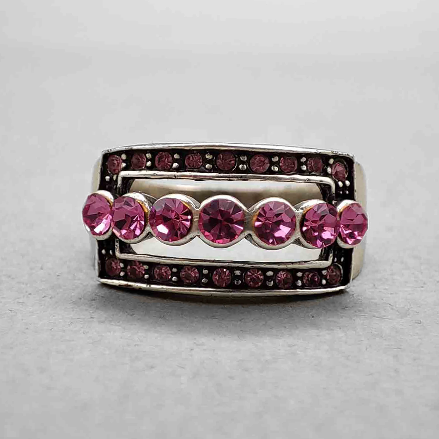 انگشتر آماتیس صورتی