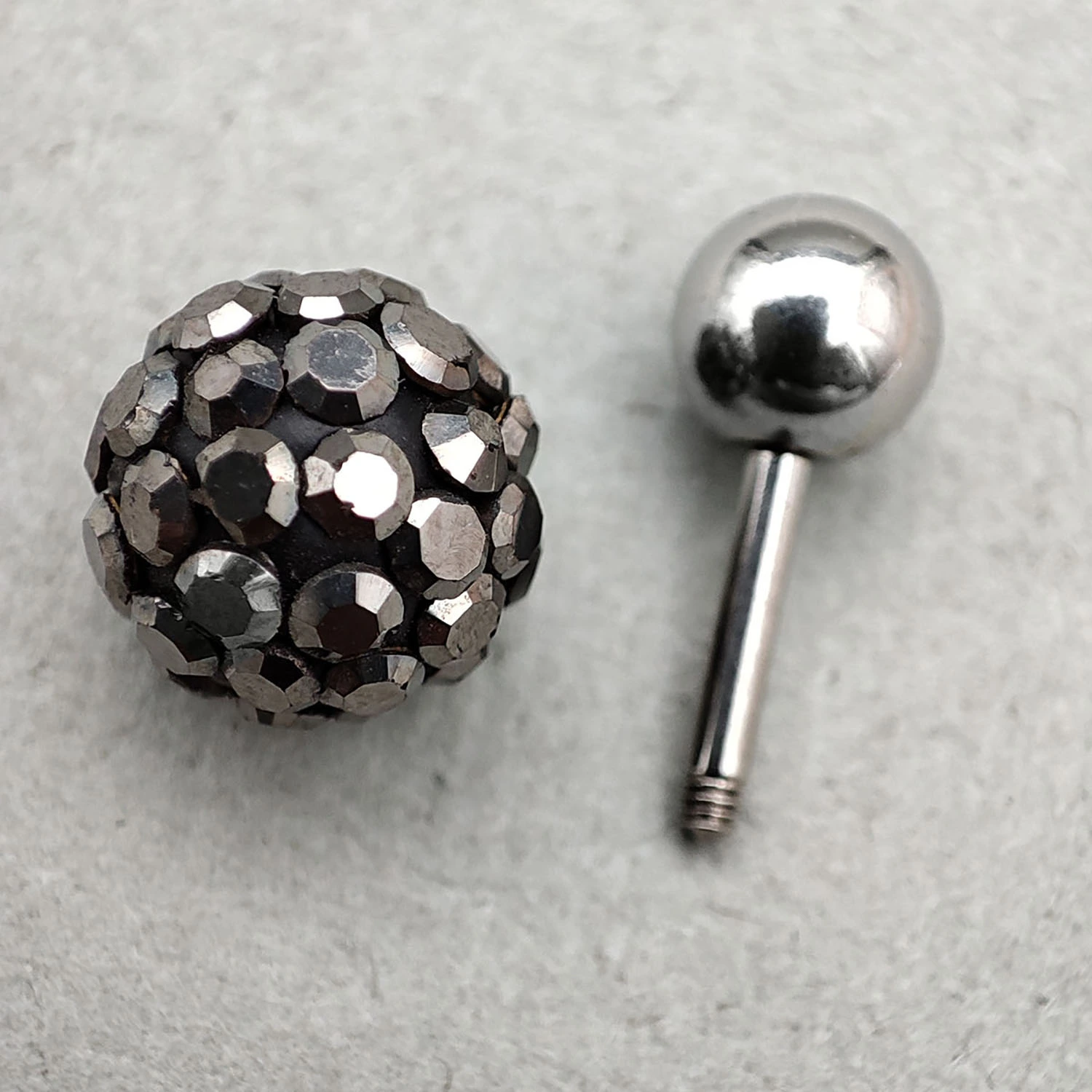 پیرسینگ گوش