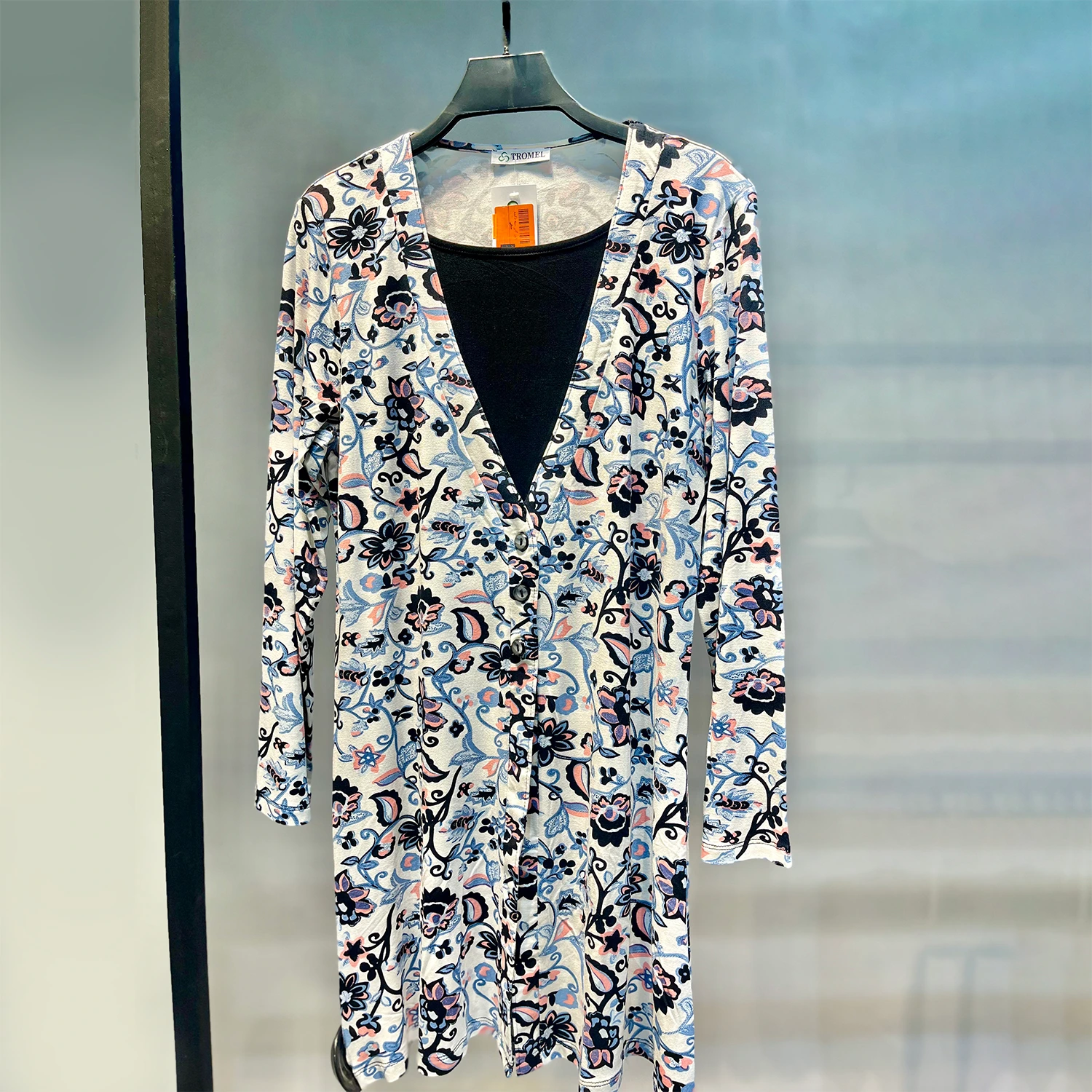 بلوز گلی سه دکمه