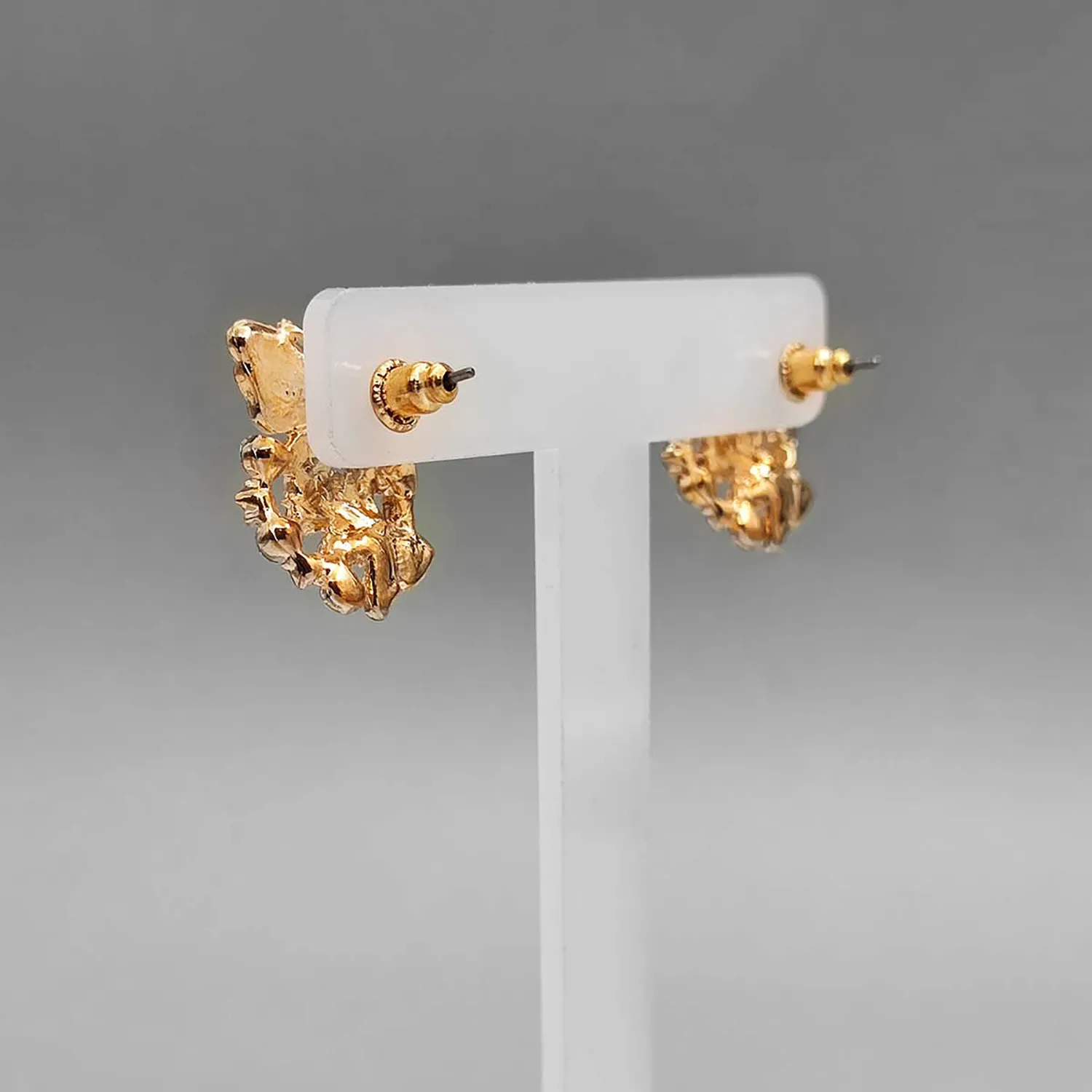 گوشواره پروانه zaya