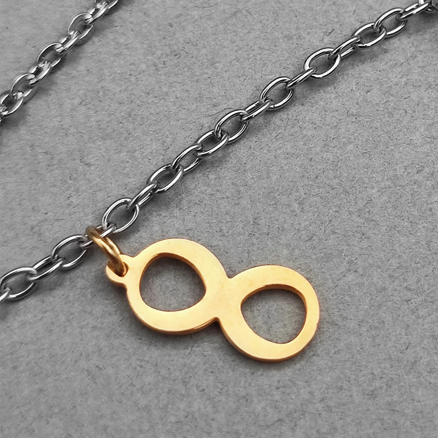 پابند دورنگ بینهایت