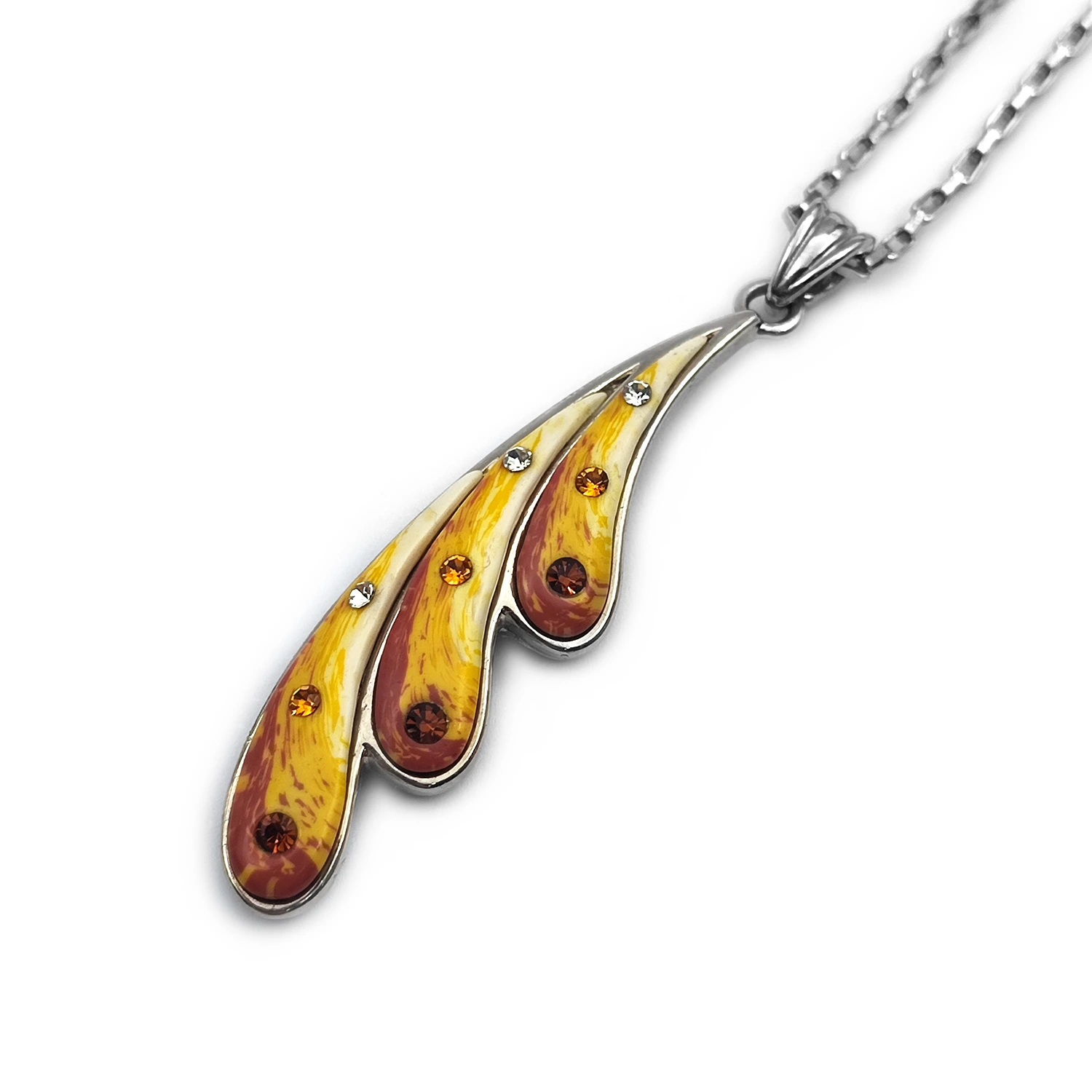 پلاک و زنجیر برگ