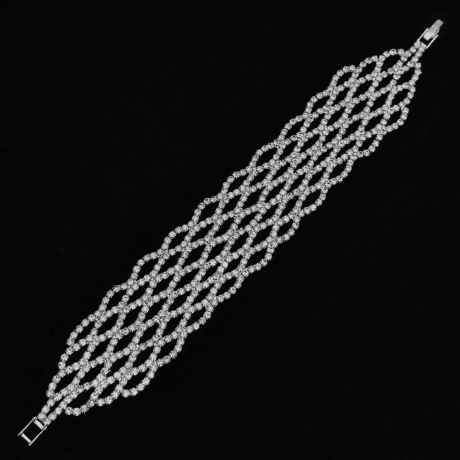 دستبند طرح جواهر بافت 