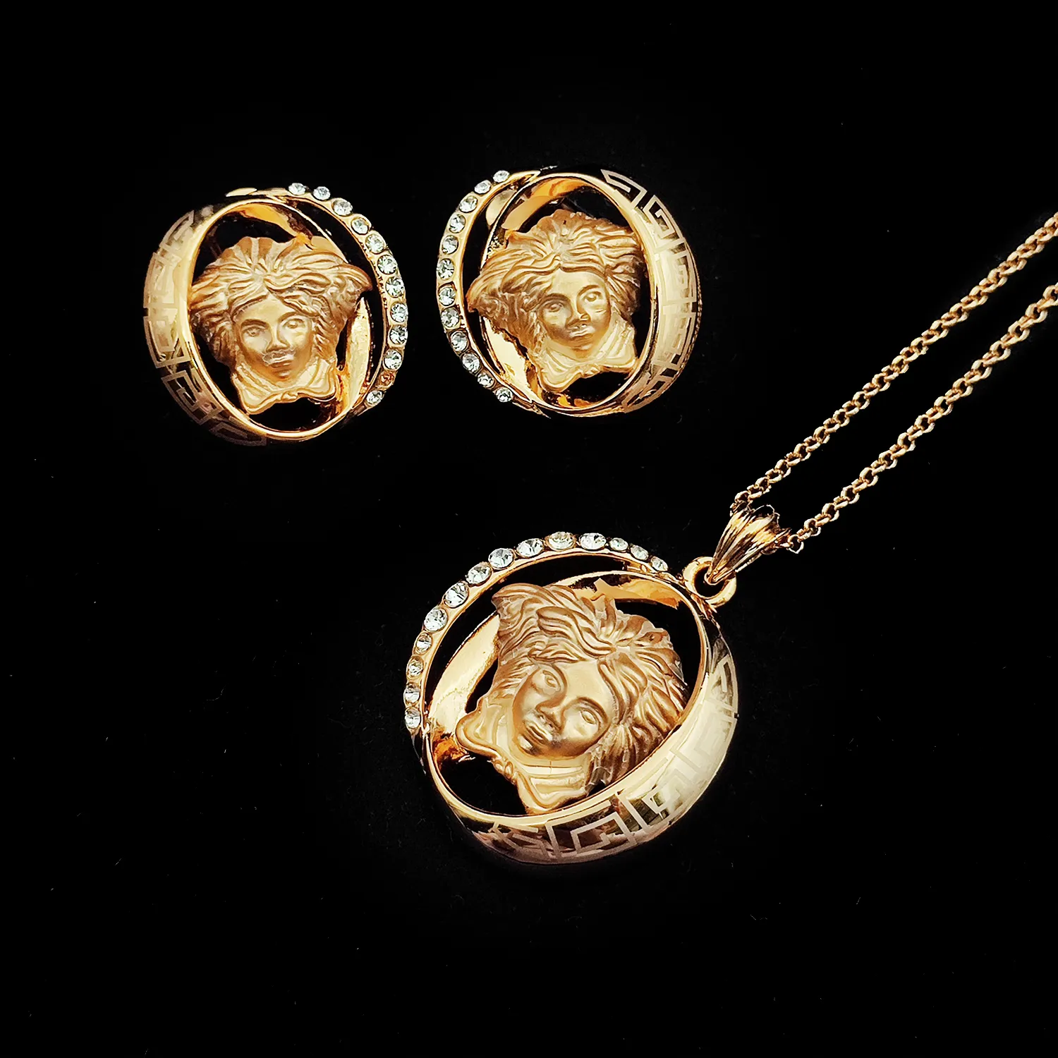 نیم ست ورساچ 