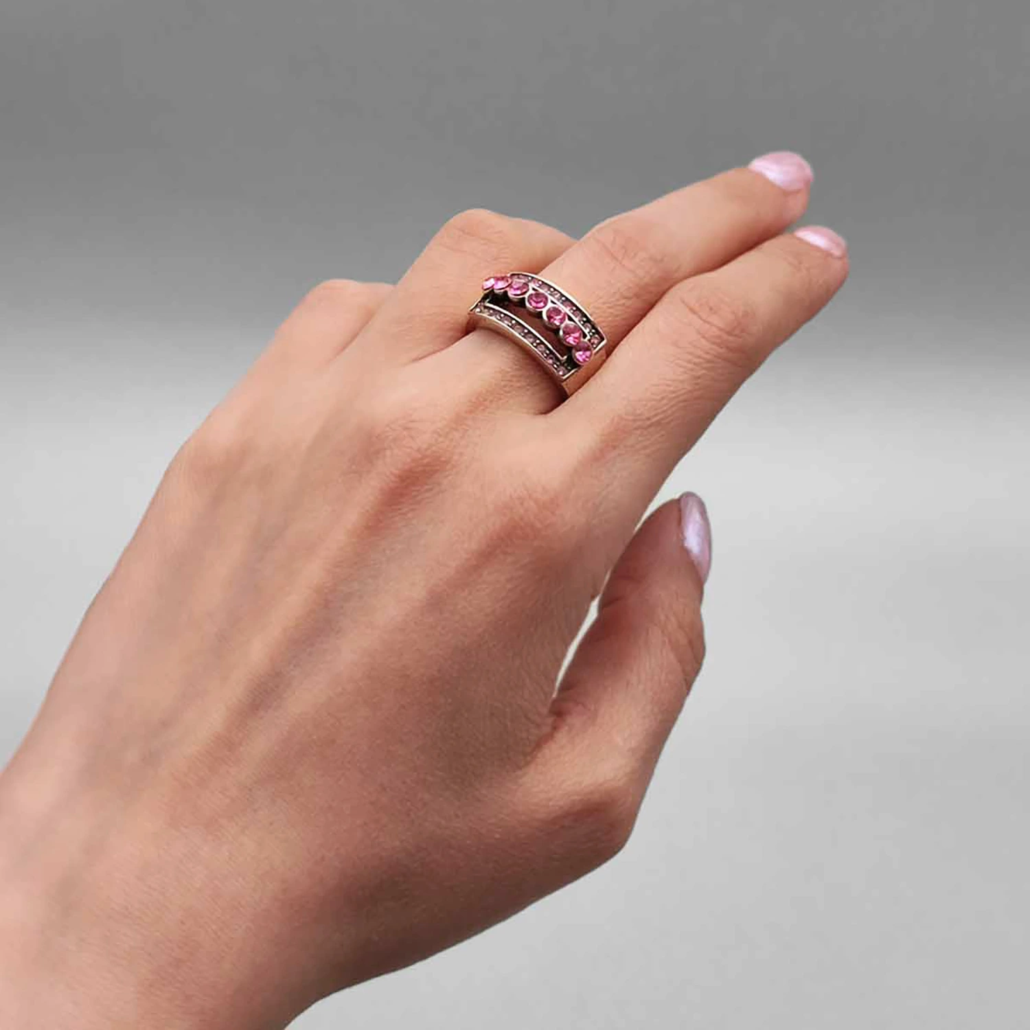 انگشتر آماتیس صورتی