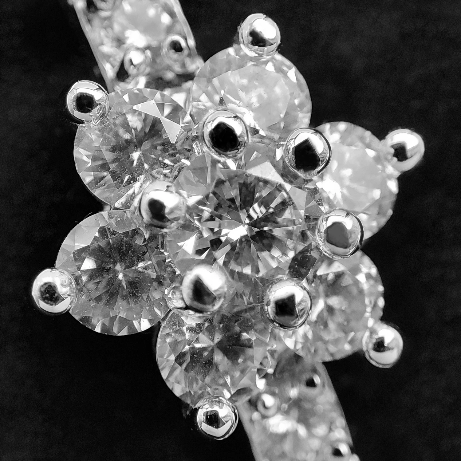 دستبند النگویی جواهری ژوپینگ