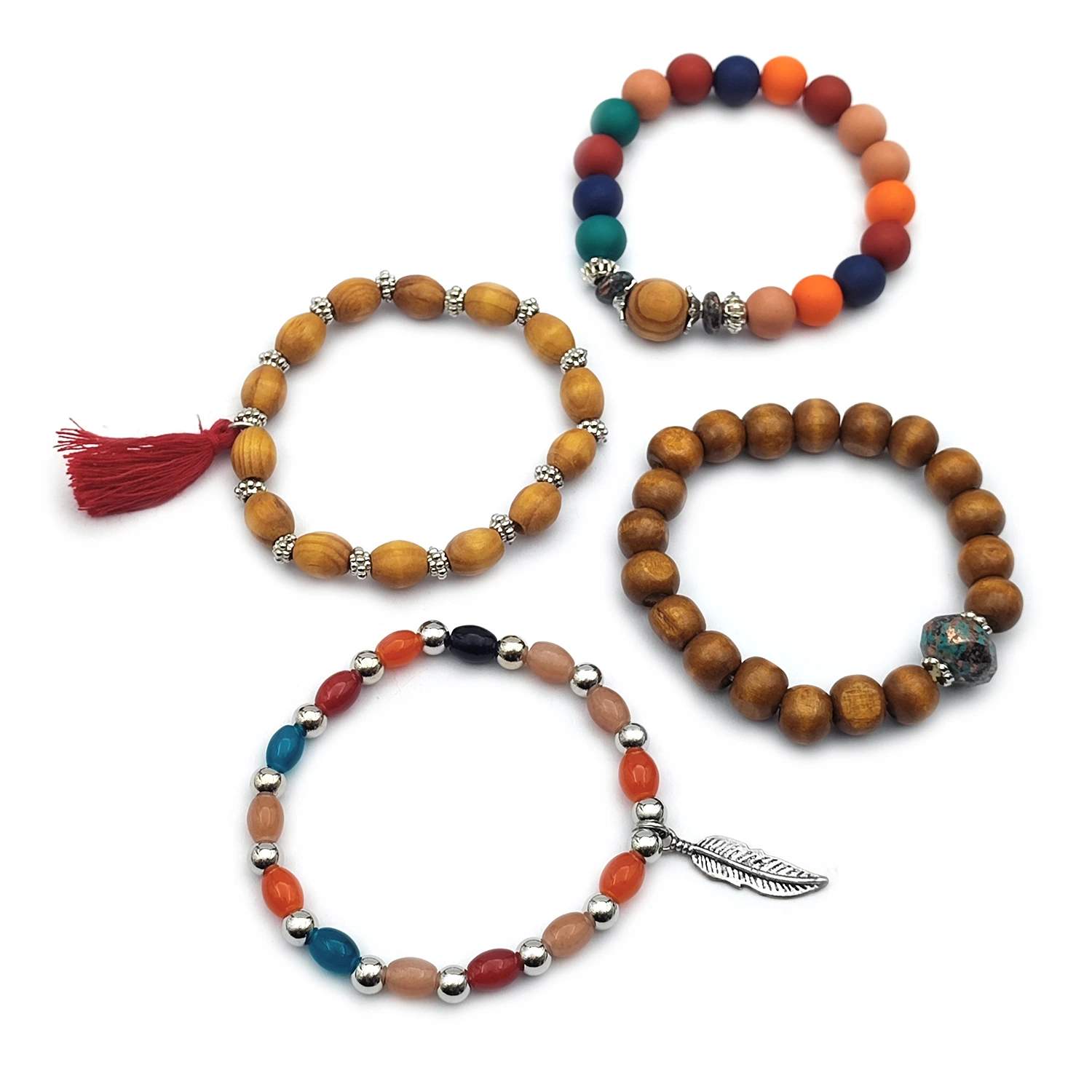 دستبند مهره‌ای چوبی برگ