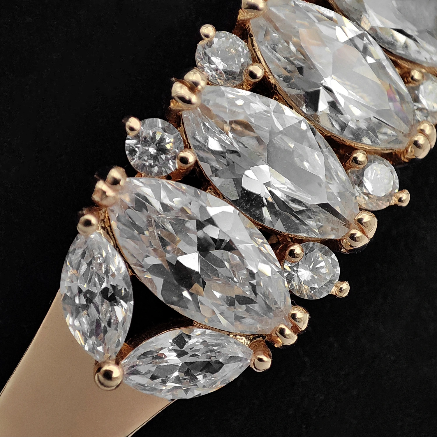 دستبند النگویی جواهری ژوپینگ