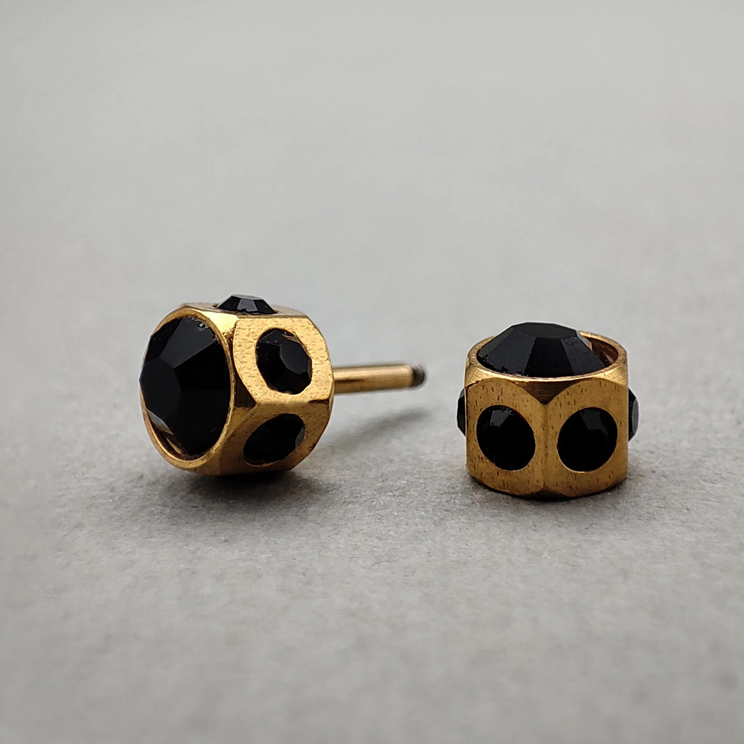 پیرسینگ گوش