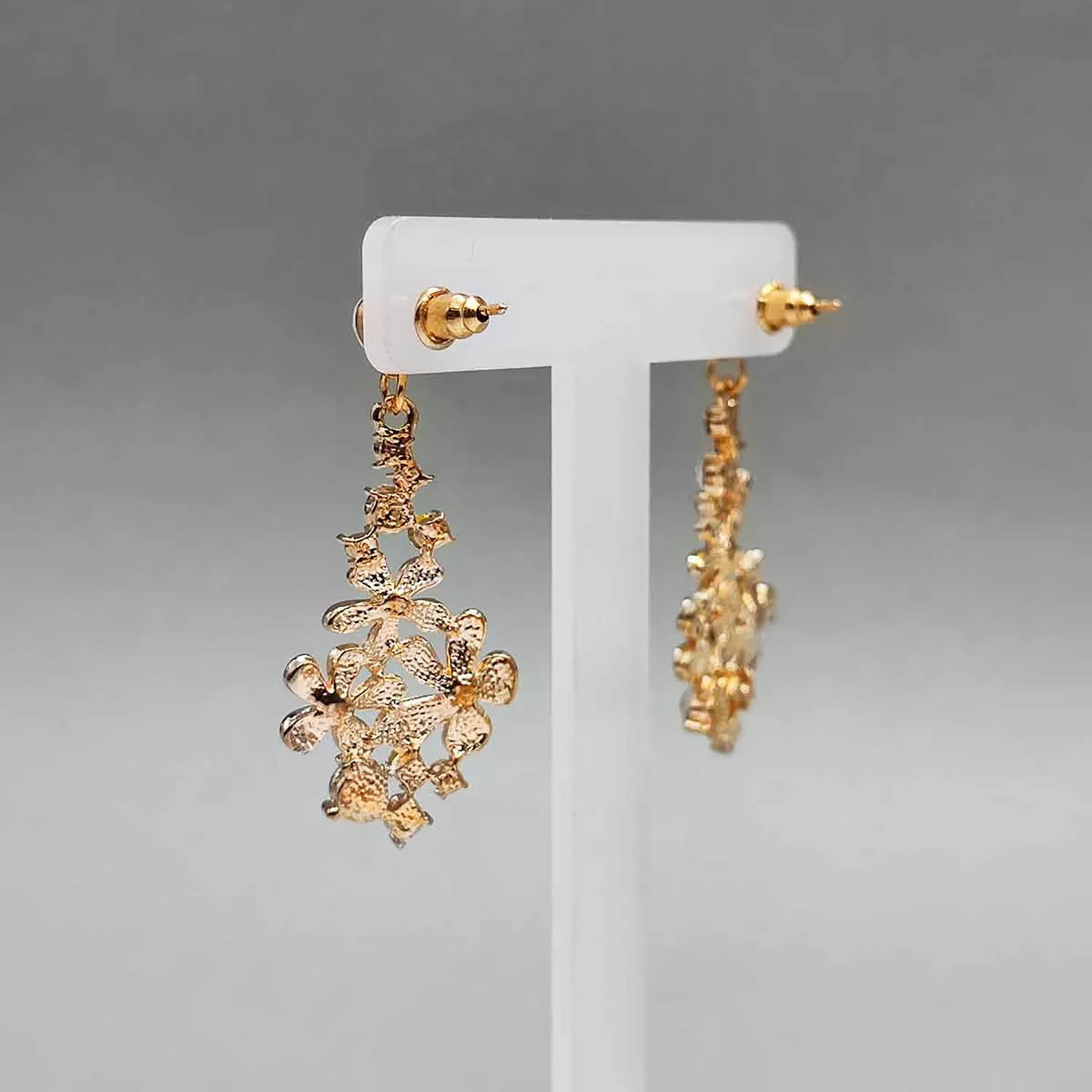 گوشواره گل zaya