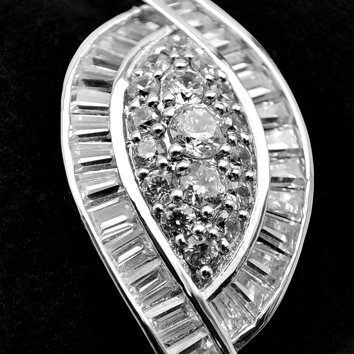 دستبند النگویی جواهری ژوپینگ