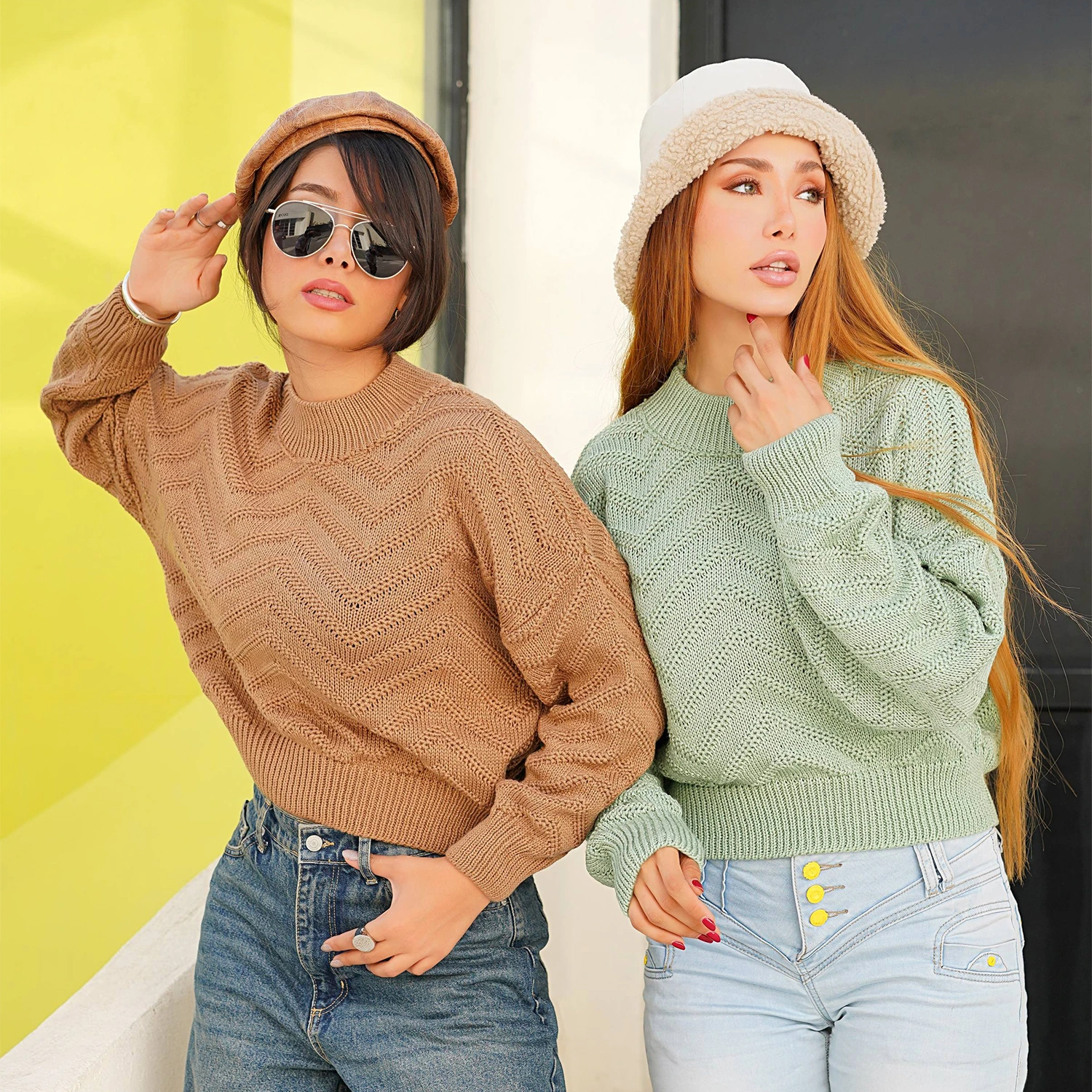 کراپ بافت یقه اسکی مدل موج