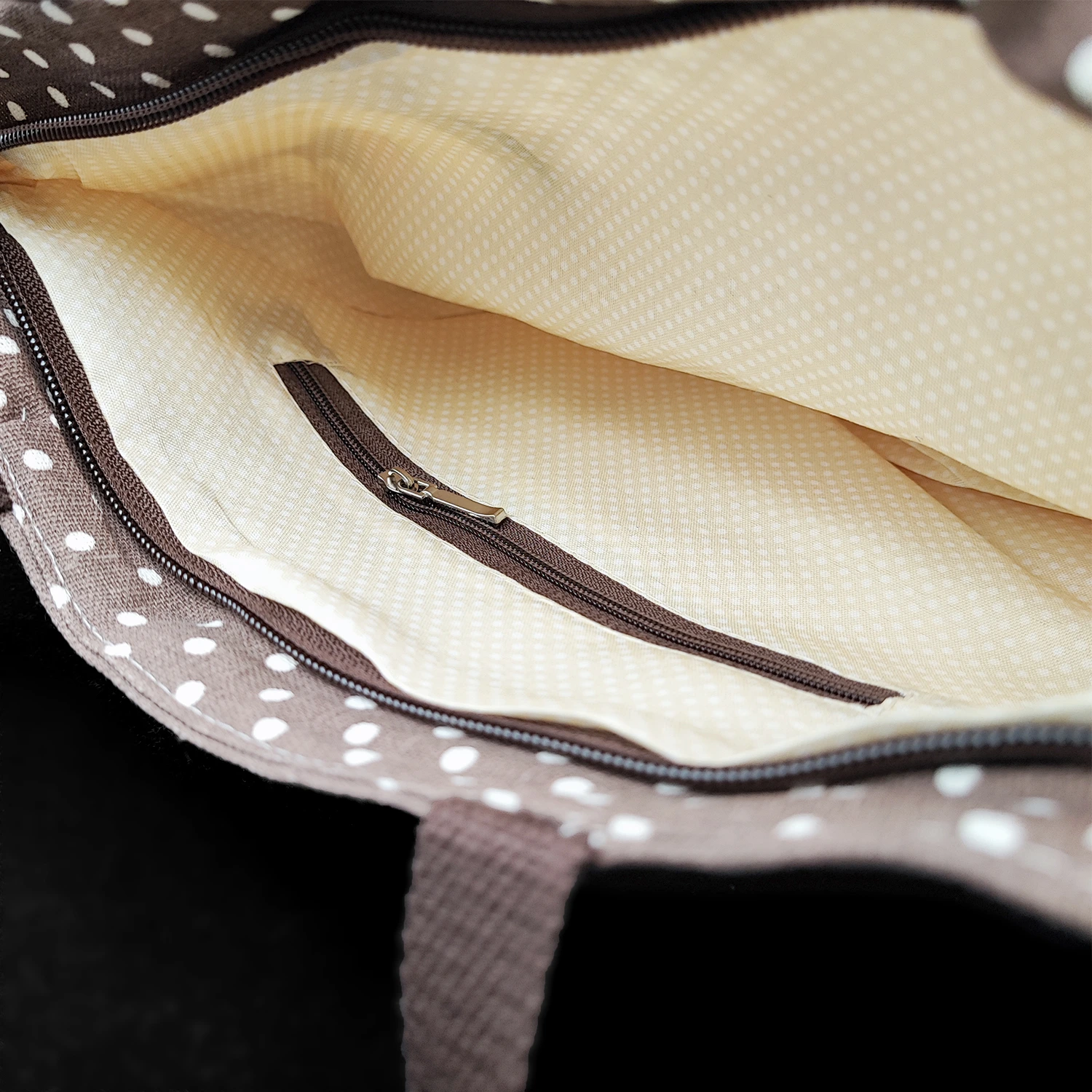 کیف دستی پیشی