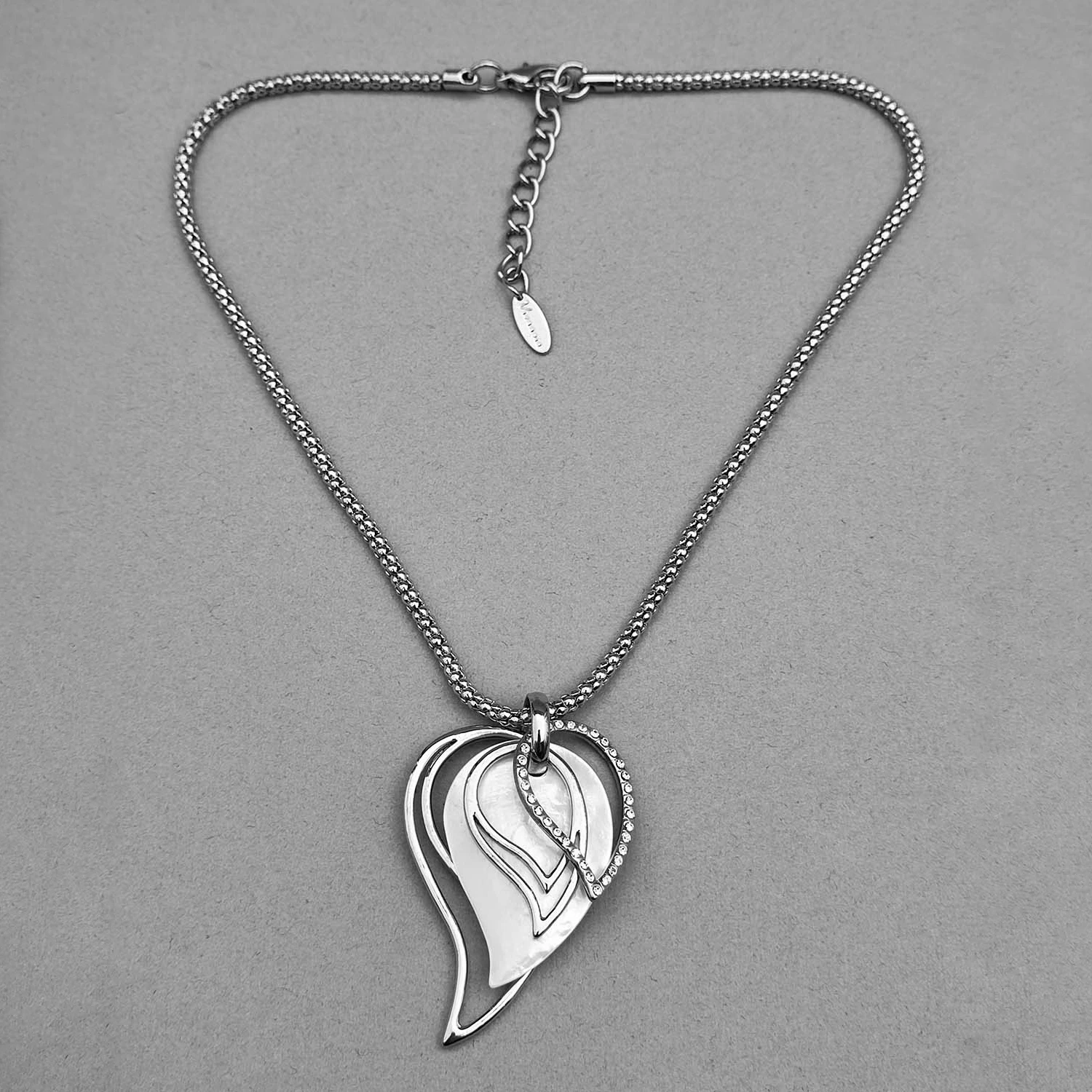 گردنبند ترمه صدف طبیعی وینویز