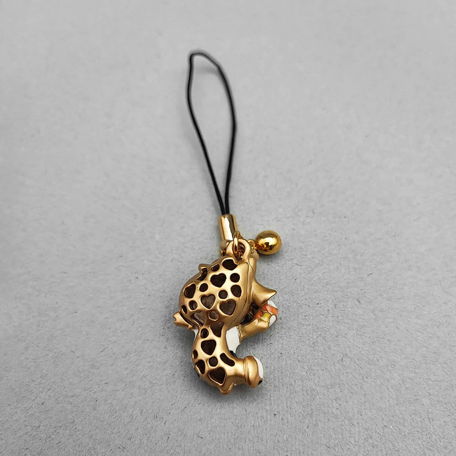 آویز موبایل سنجاب