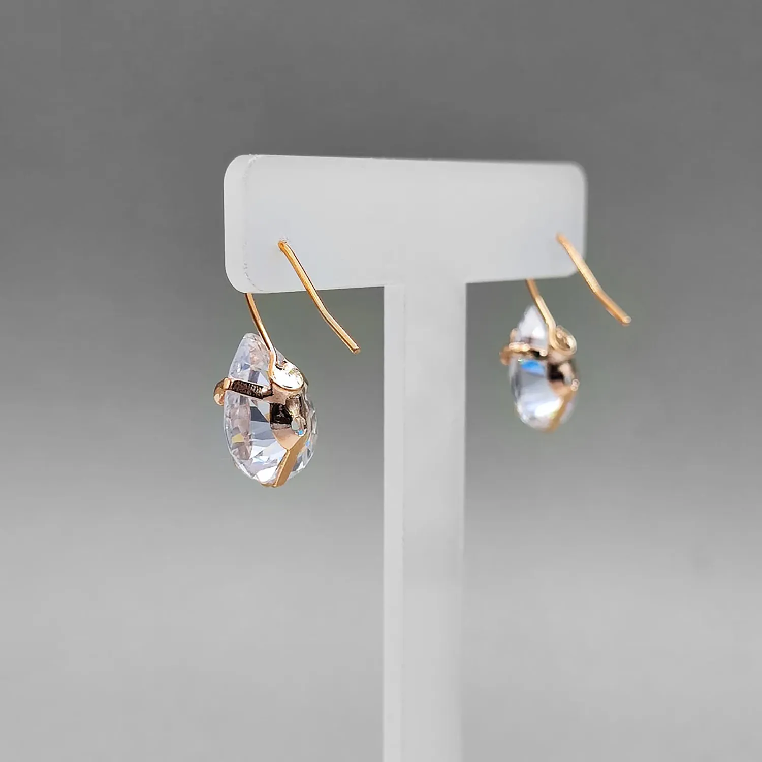 گوشواره گلی