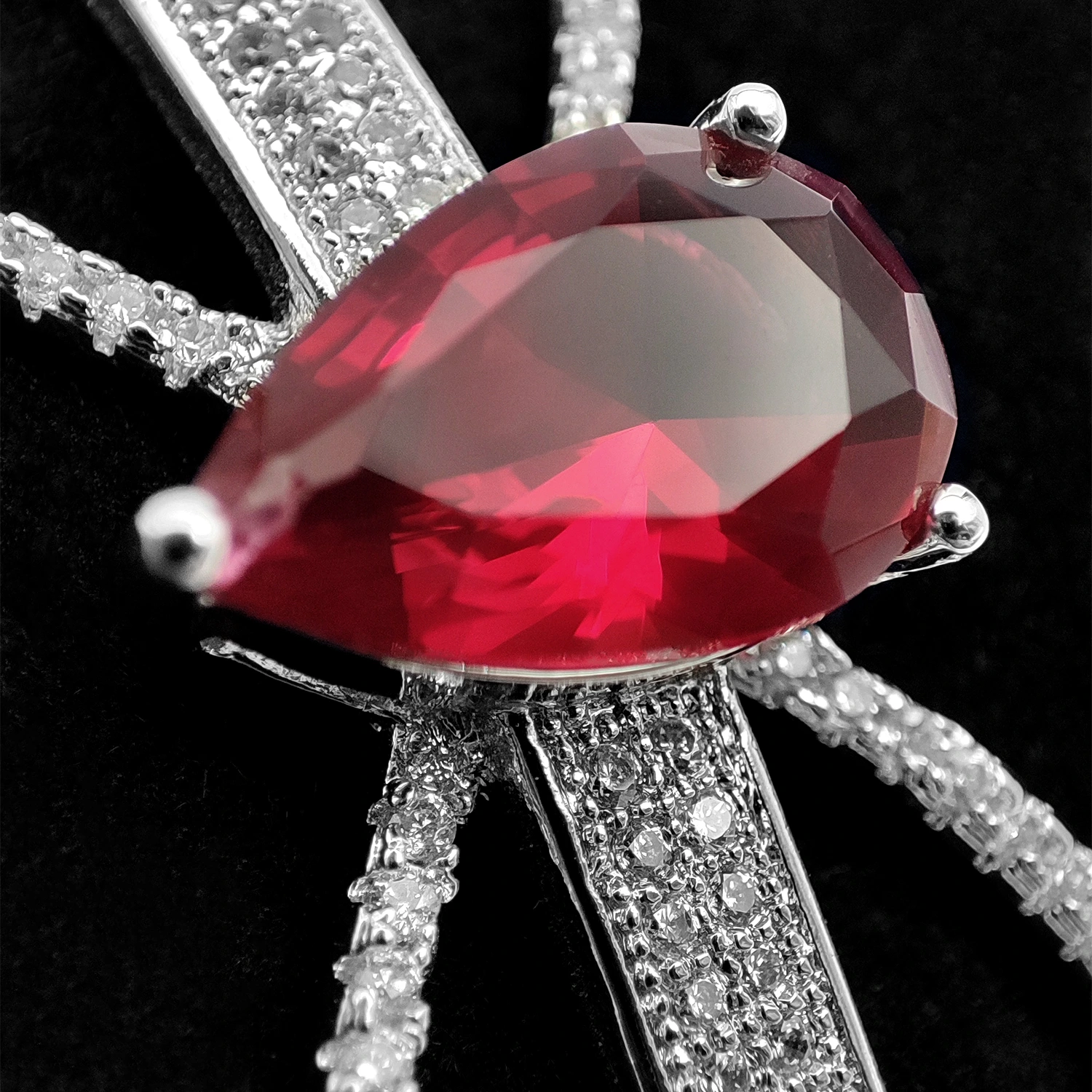 دستبند النگویی جواهری ژوپینگ