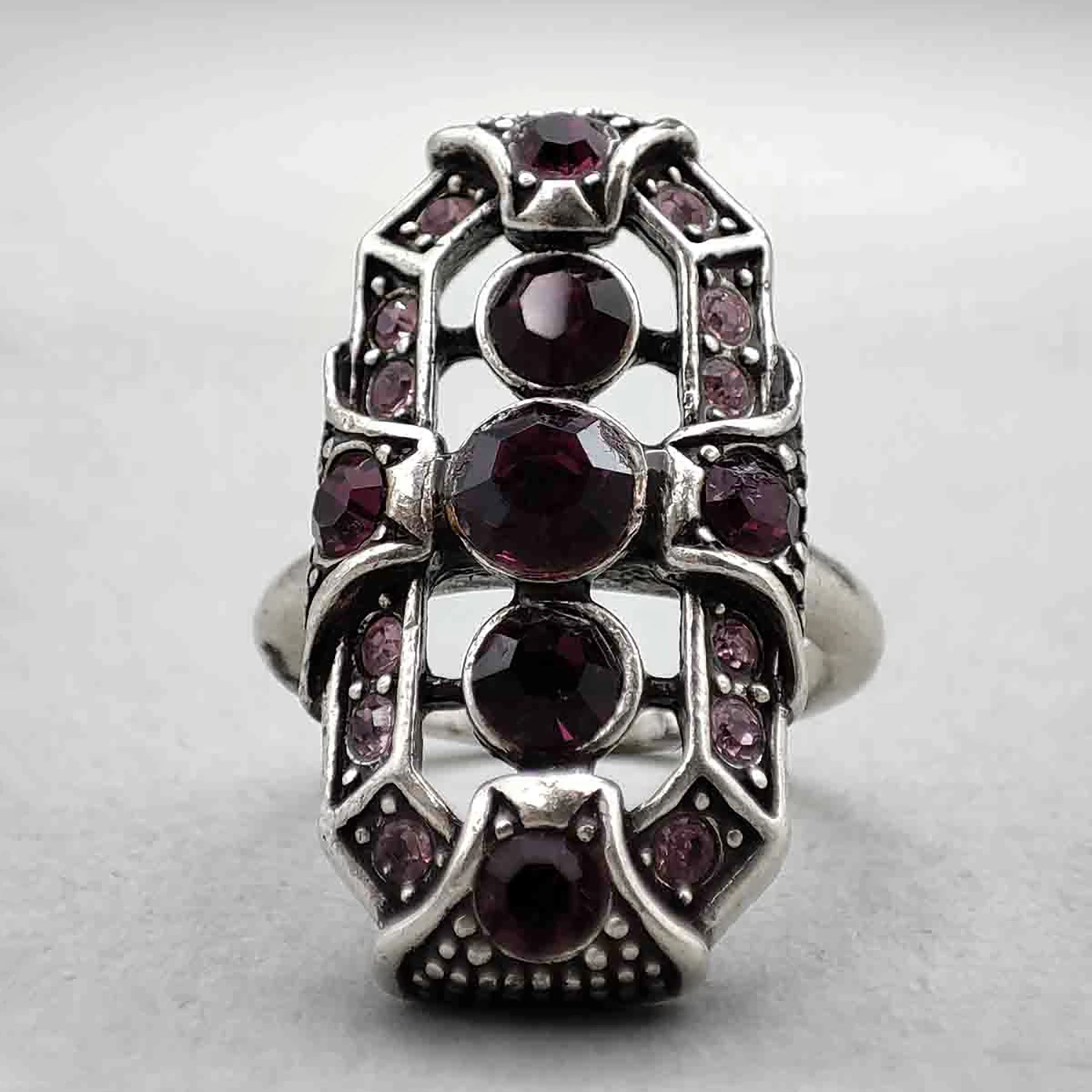 انگشتر آماتیس