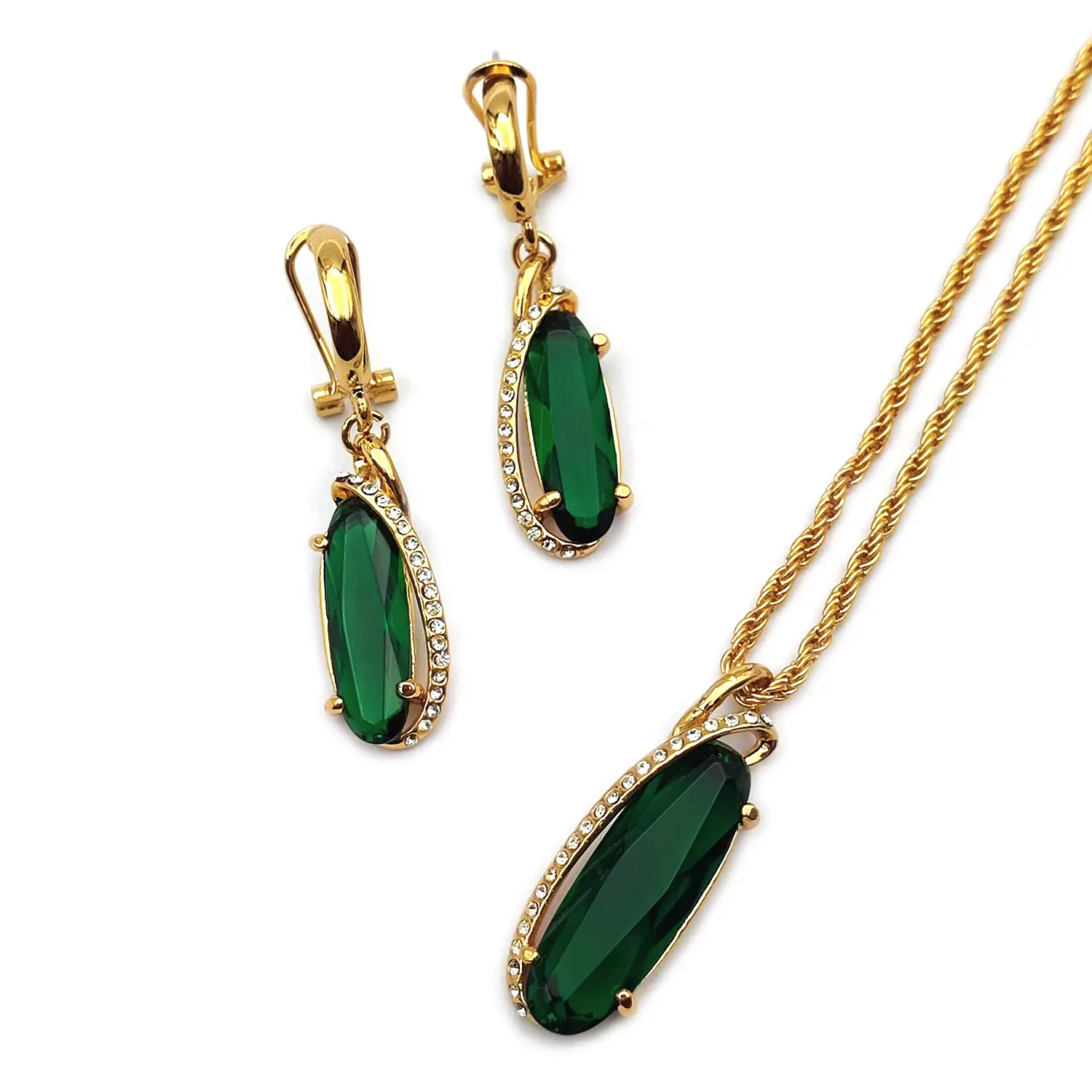 نیم ست زمرد بیضی