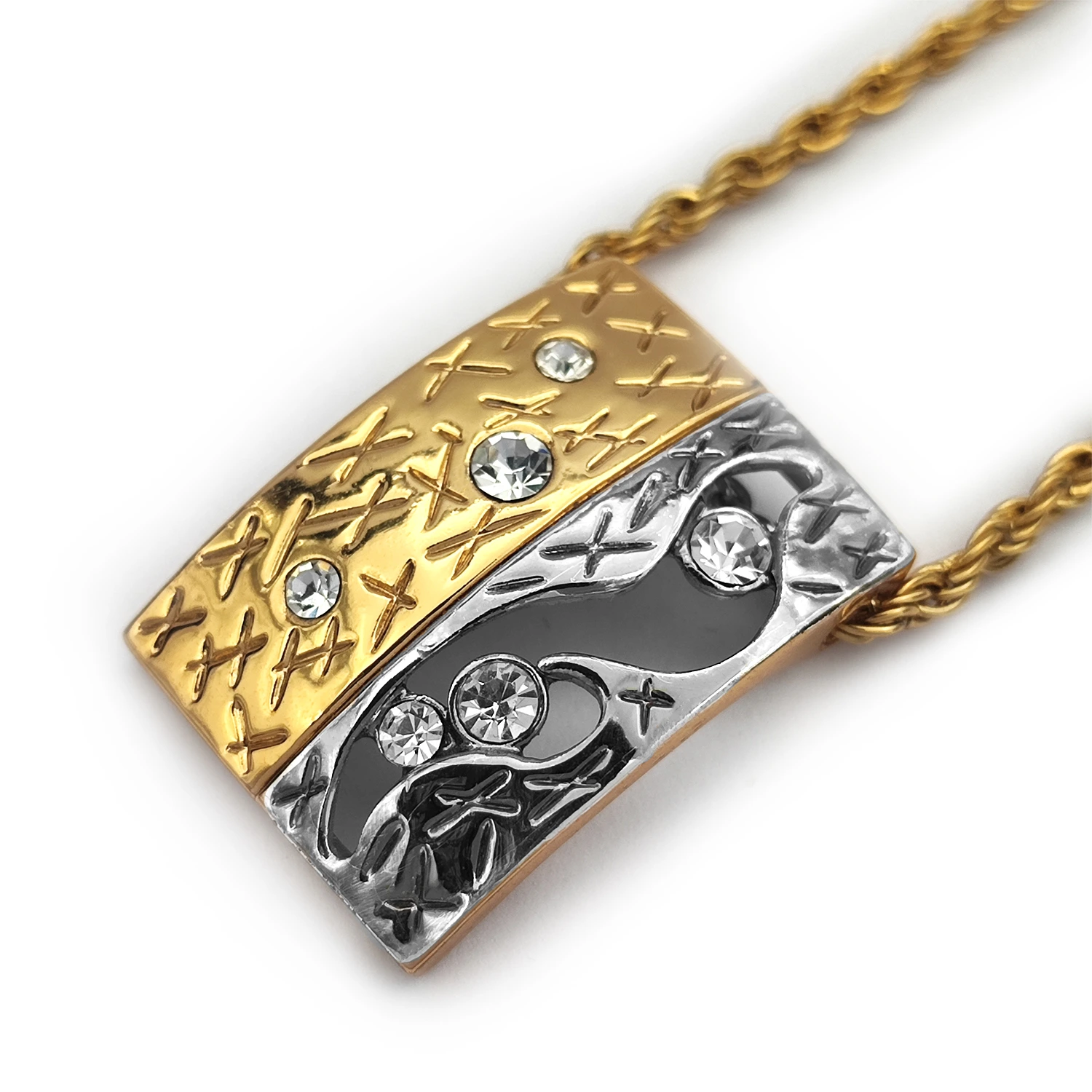 پلاک و زنجیر شیرین