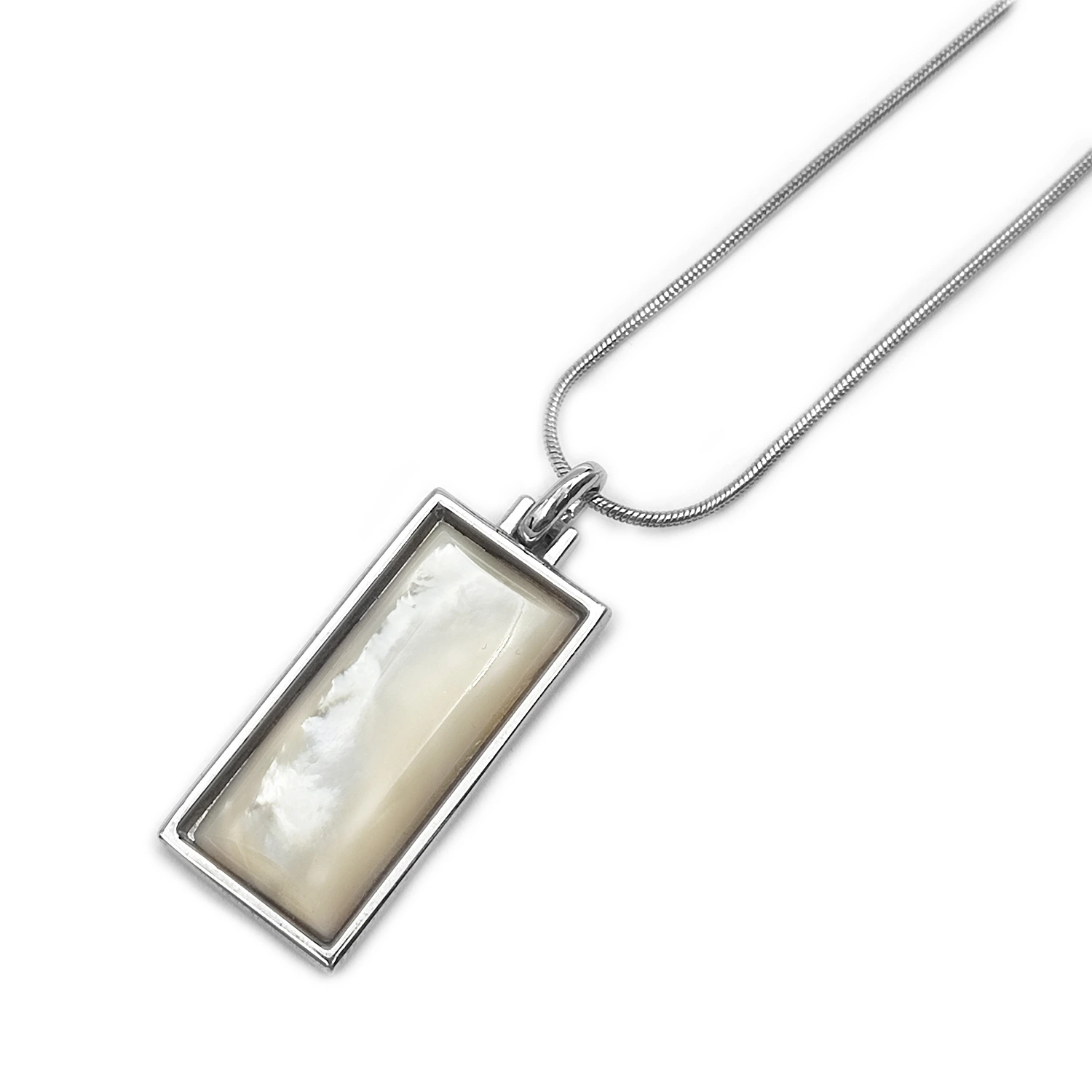 پلاک و زنجیر صدفی