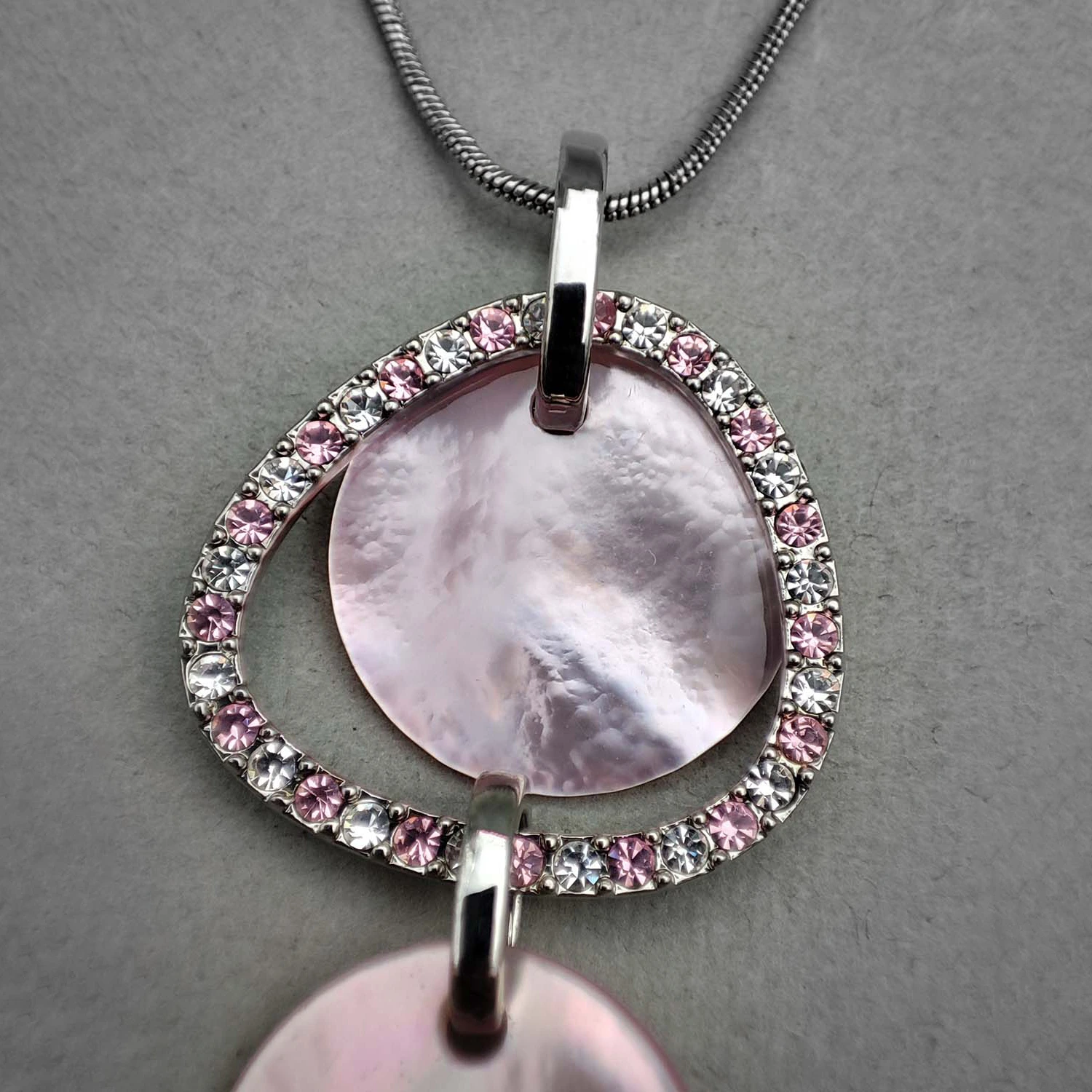 گردنبند صدف طبیعی وینویز