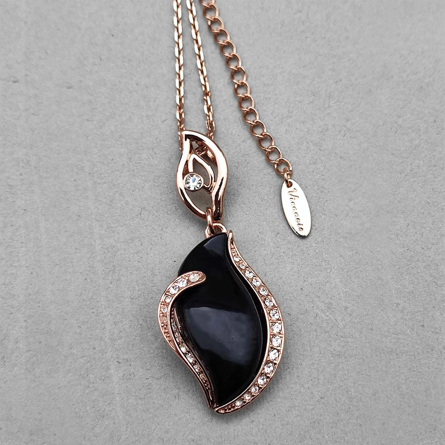 گردنبند شعله آتش وی نویز