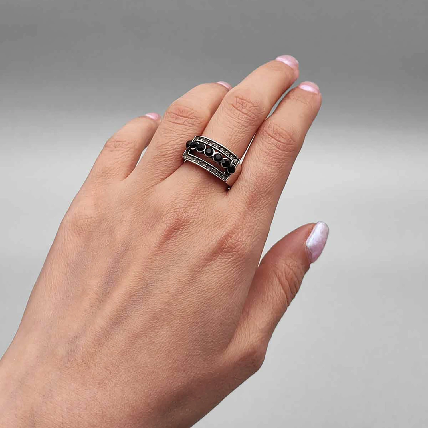 انگشتر آماتیس صورتی