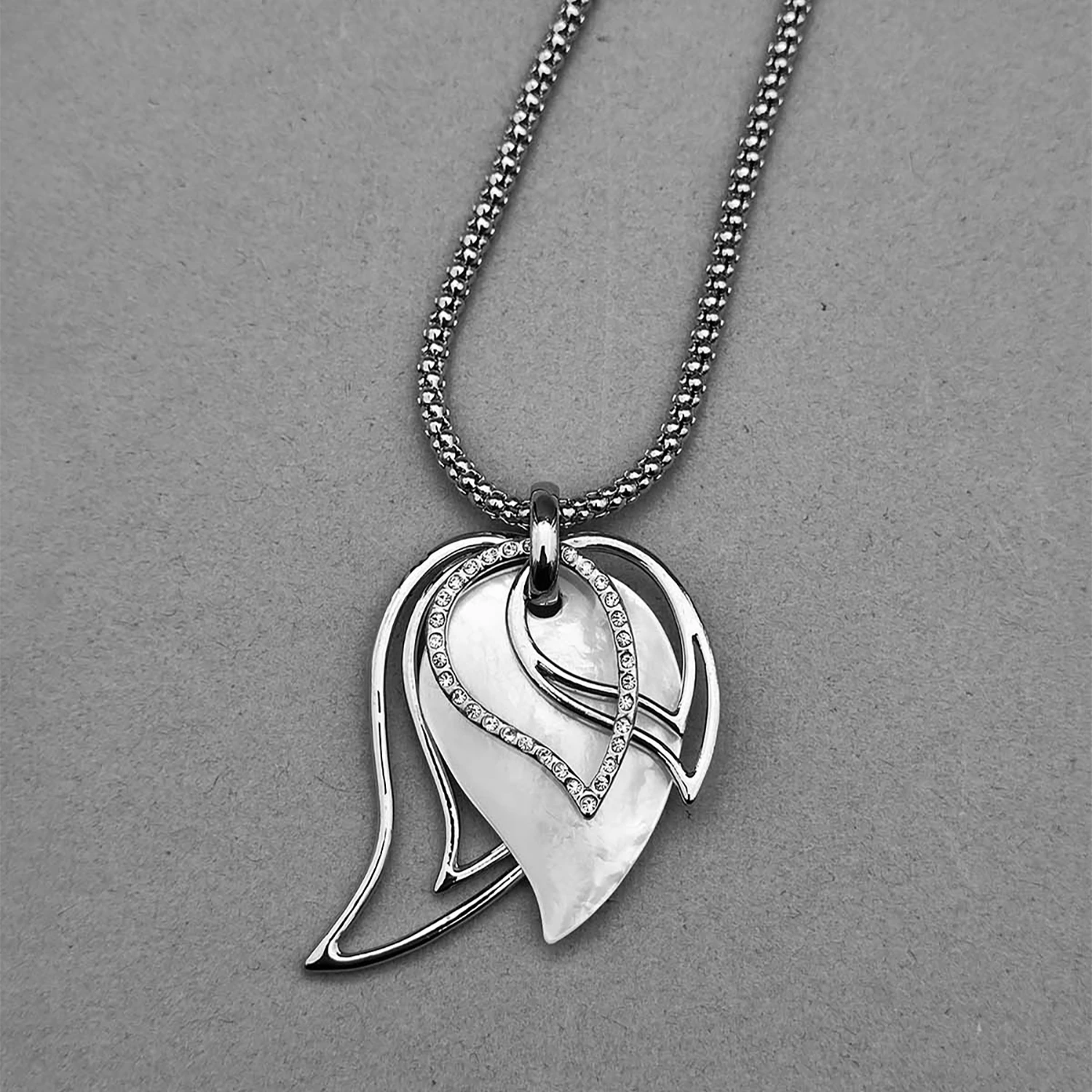 گردنبند ترمه صدف طبیعی وینویز