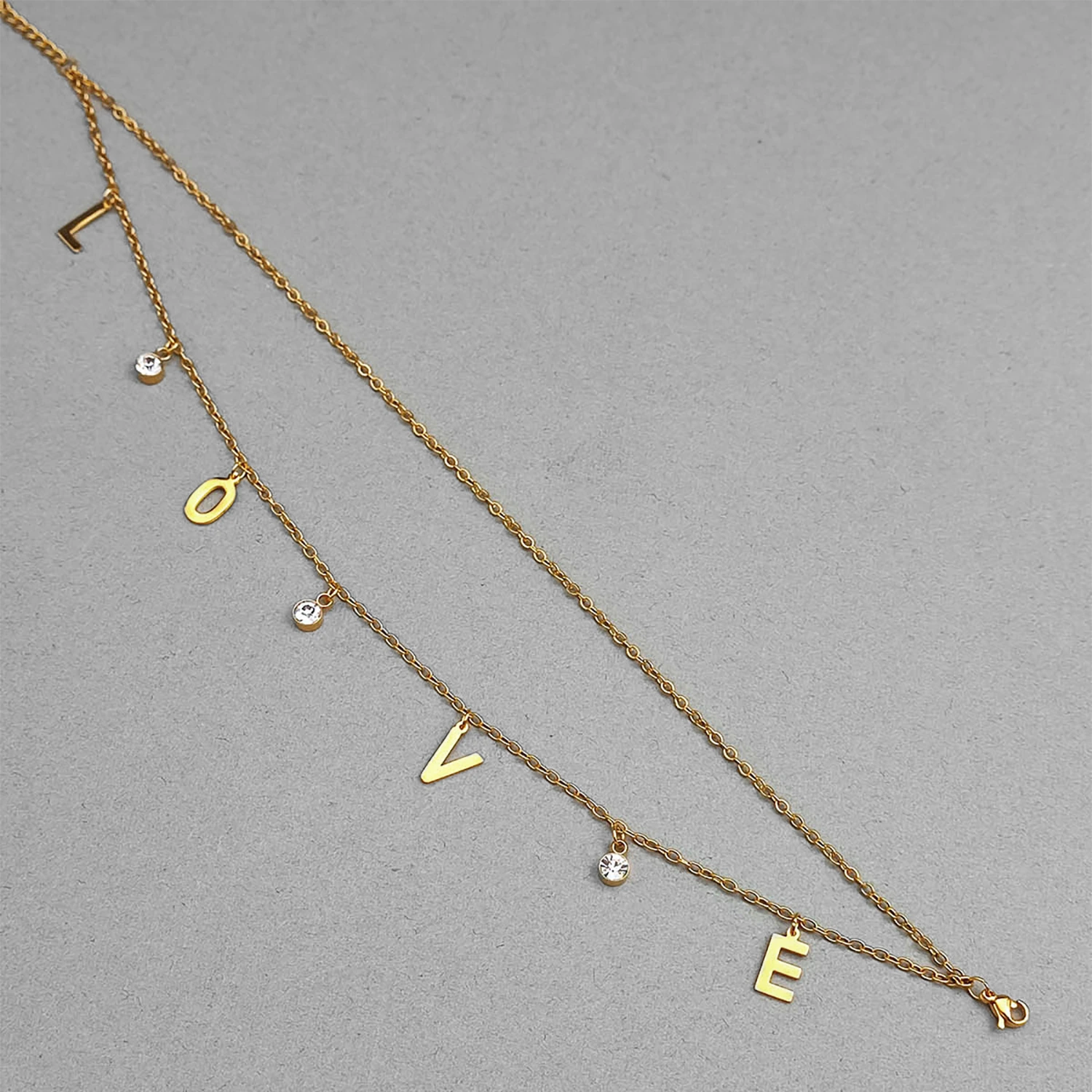 پابند طلایی با طرح love