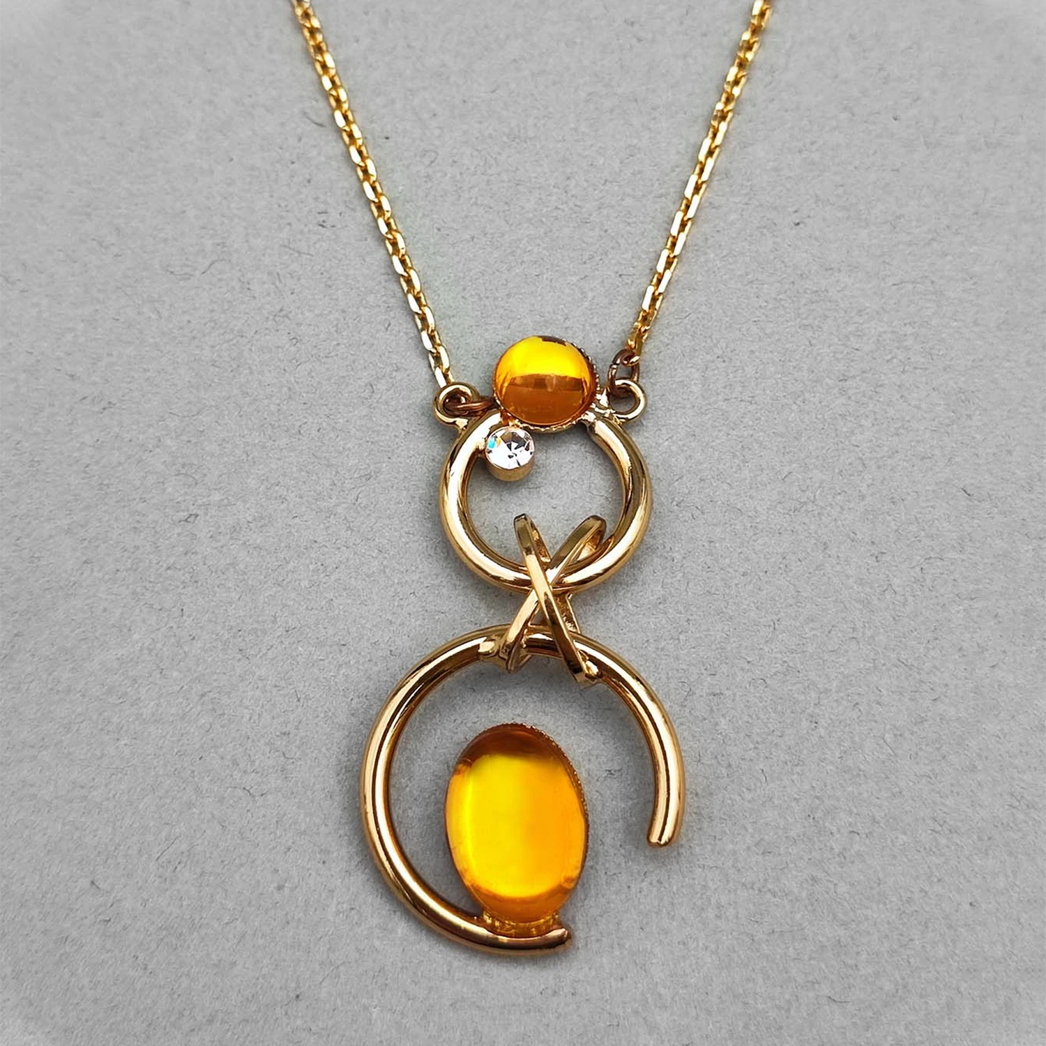 گردنبند دیاموند وی نویز