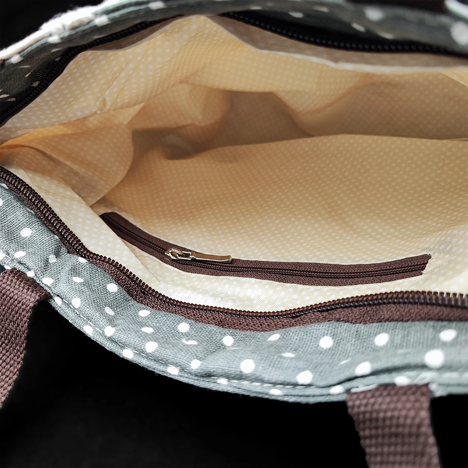 کیف دستی پیشی