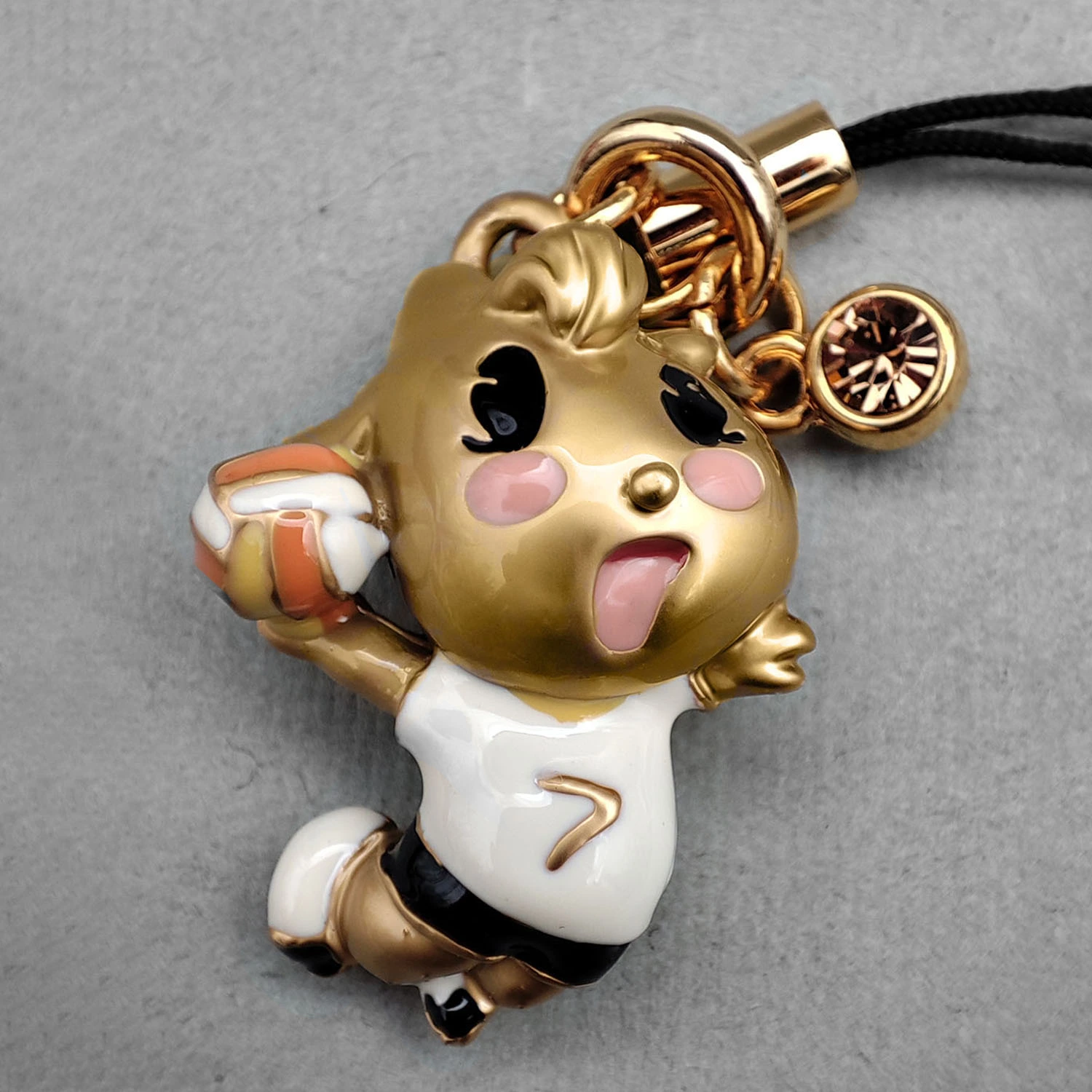 آویز موبایل سنجاب