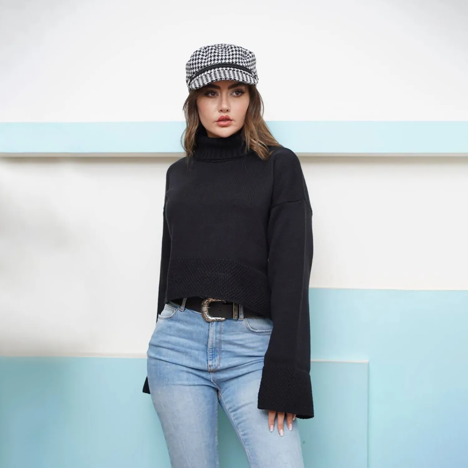 کراپ بافت یقه اسکی سپید