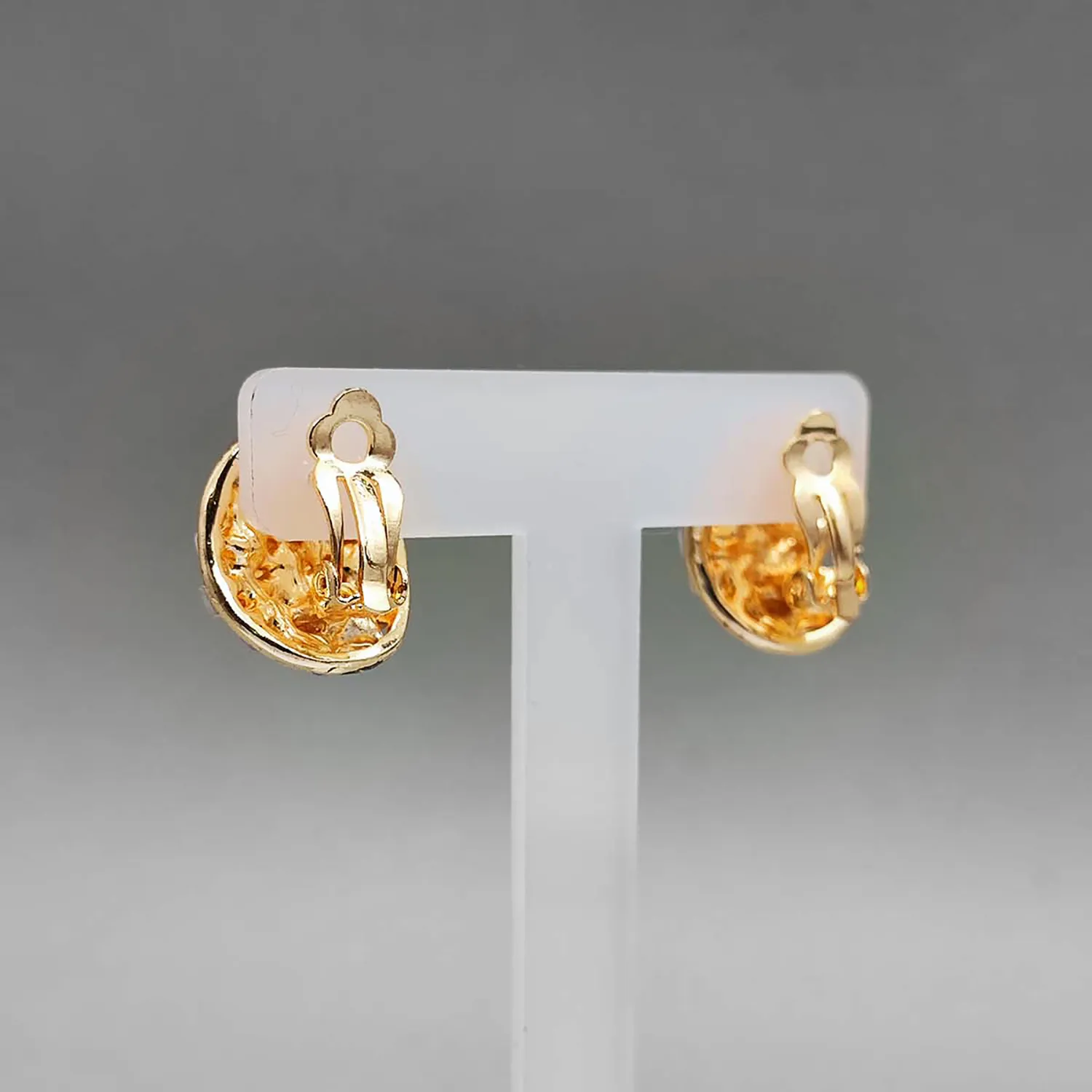 گوشواره بنفشه