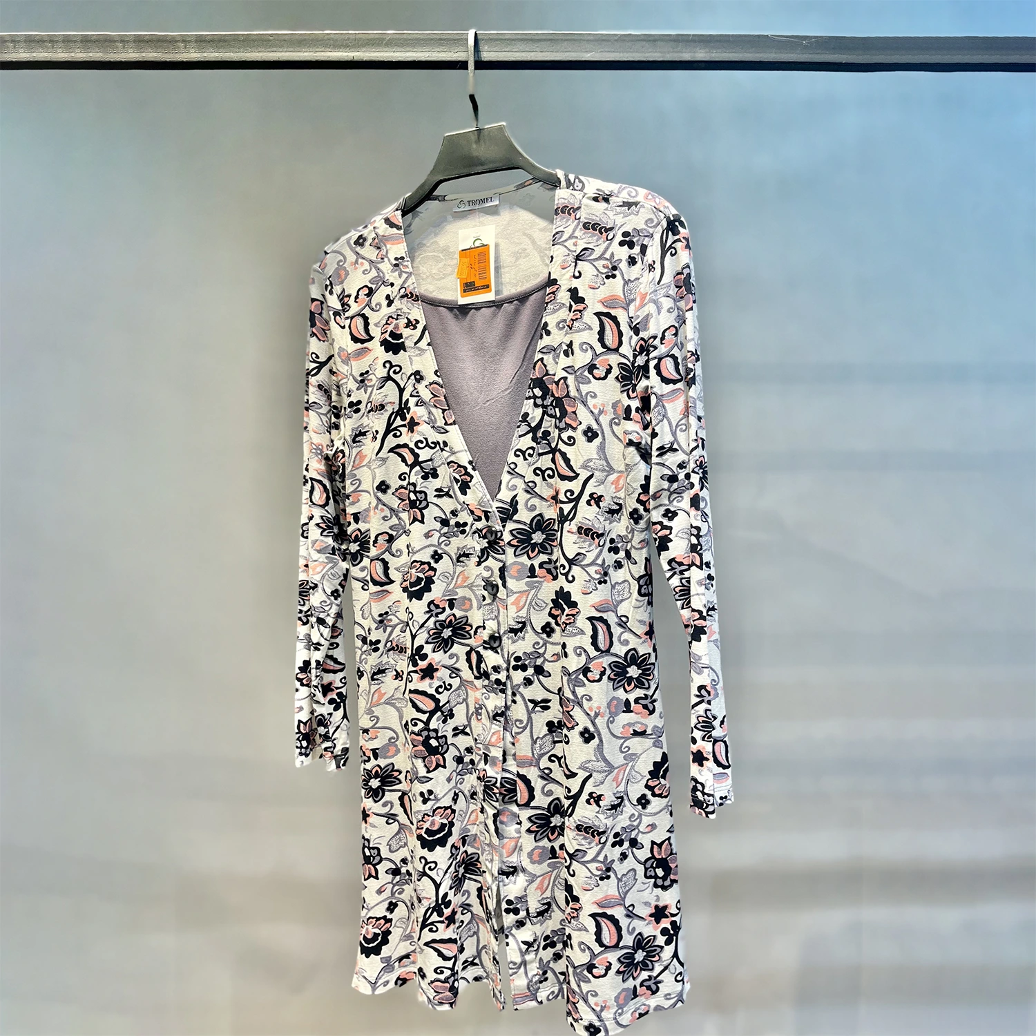 بلوز گلی سه دکمه