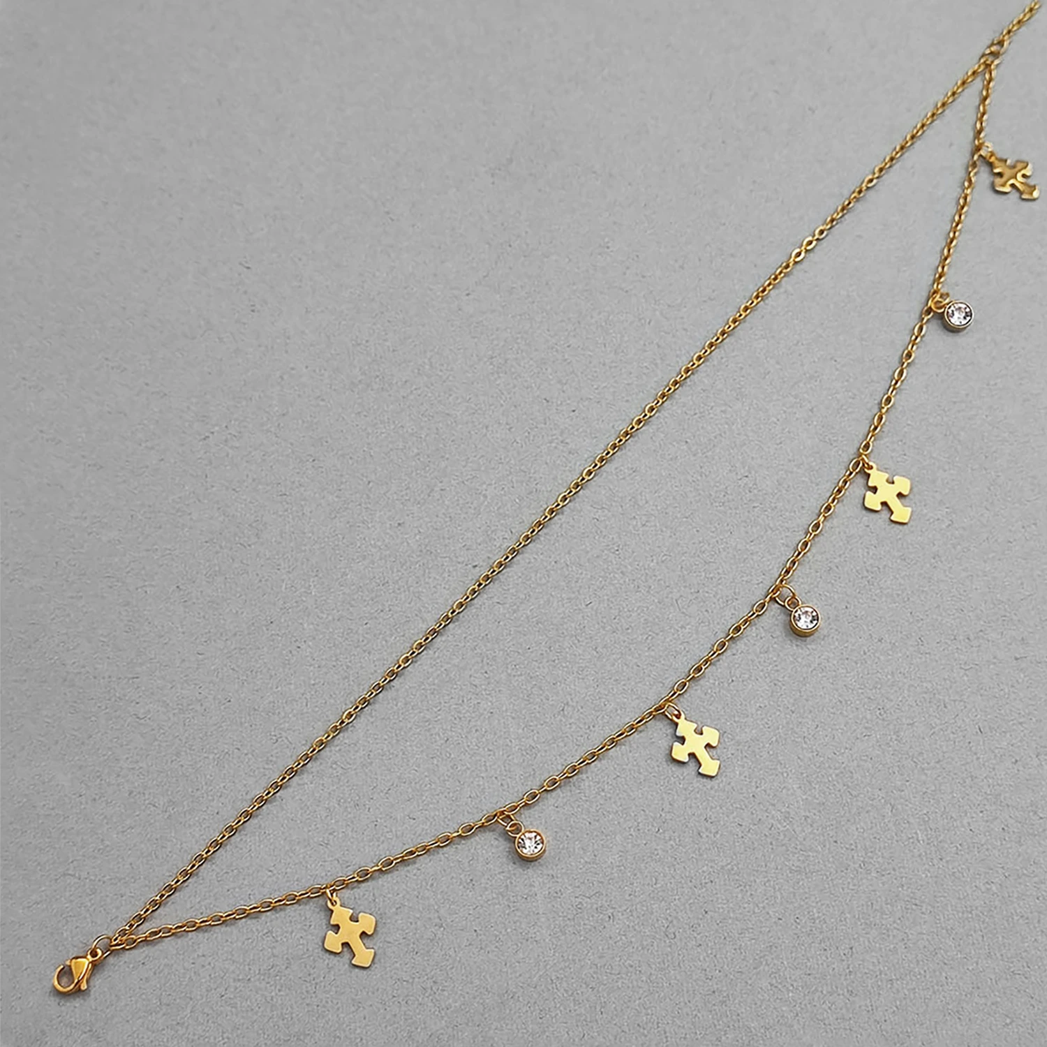 پابند آویز طرح صلیب